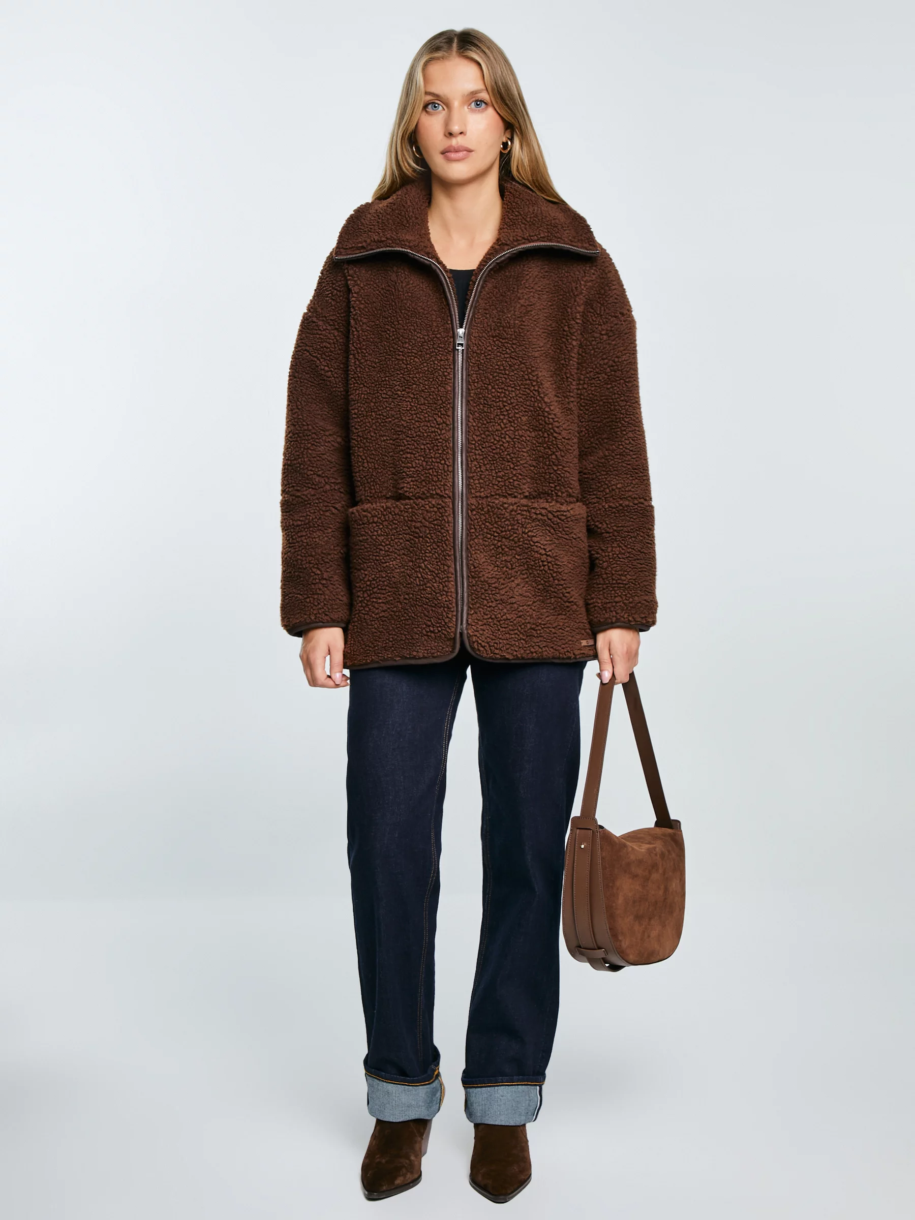 Bluza damska z imitacji baranka brązowa Anabela 804