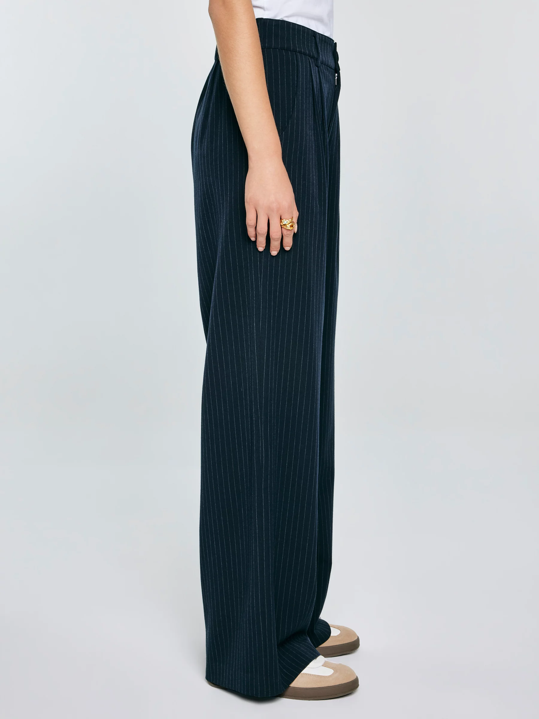 Spodnie damskie z szeroką nogawką w prążek granatowe Elvie 403