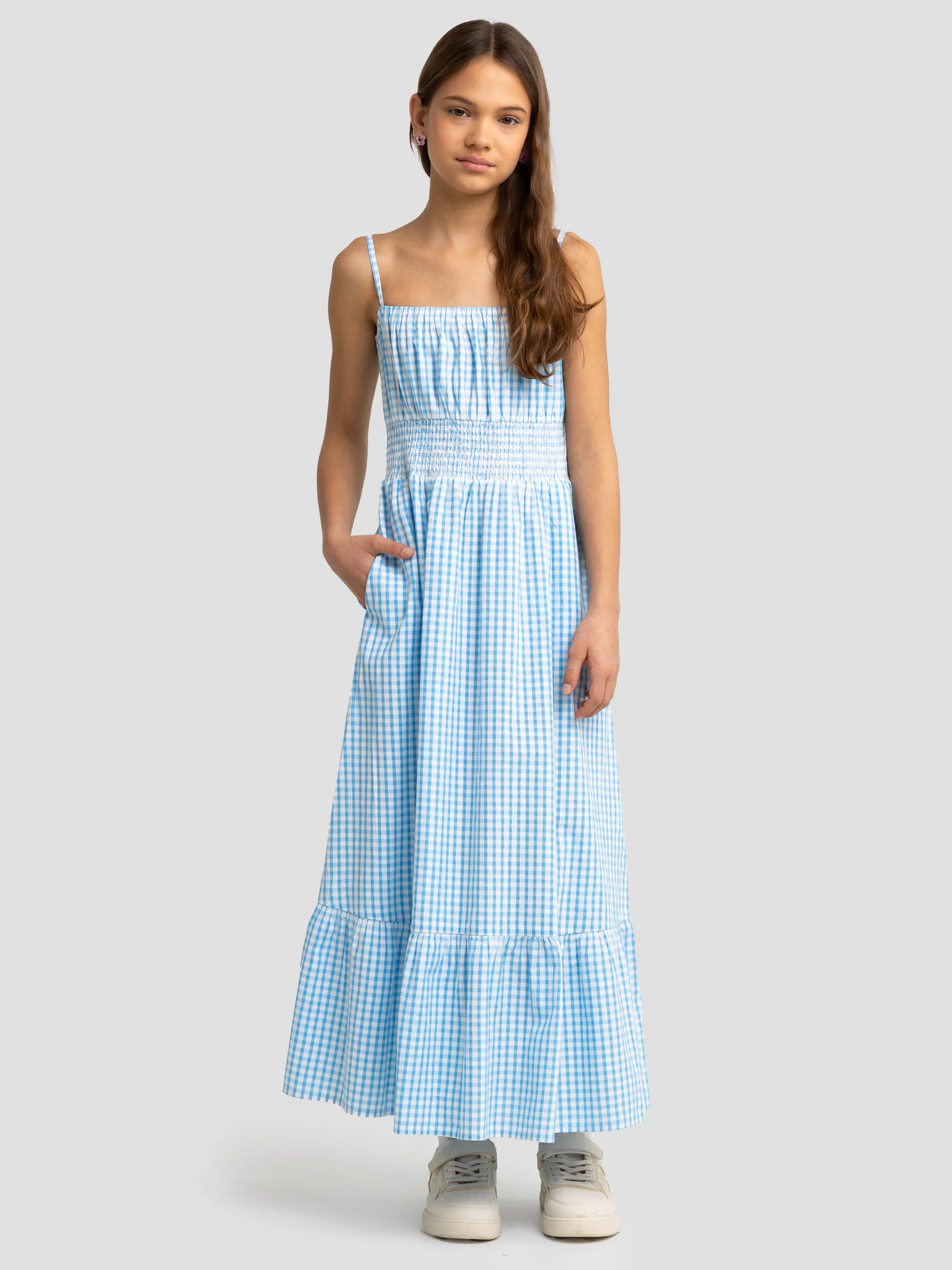 Sukienka dziewczęca maxi na ramiączkach w kratkę niebieska Mircela 401
