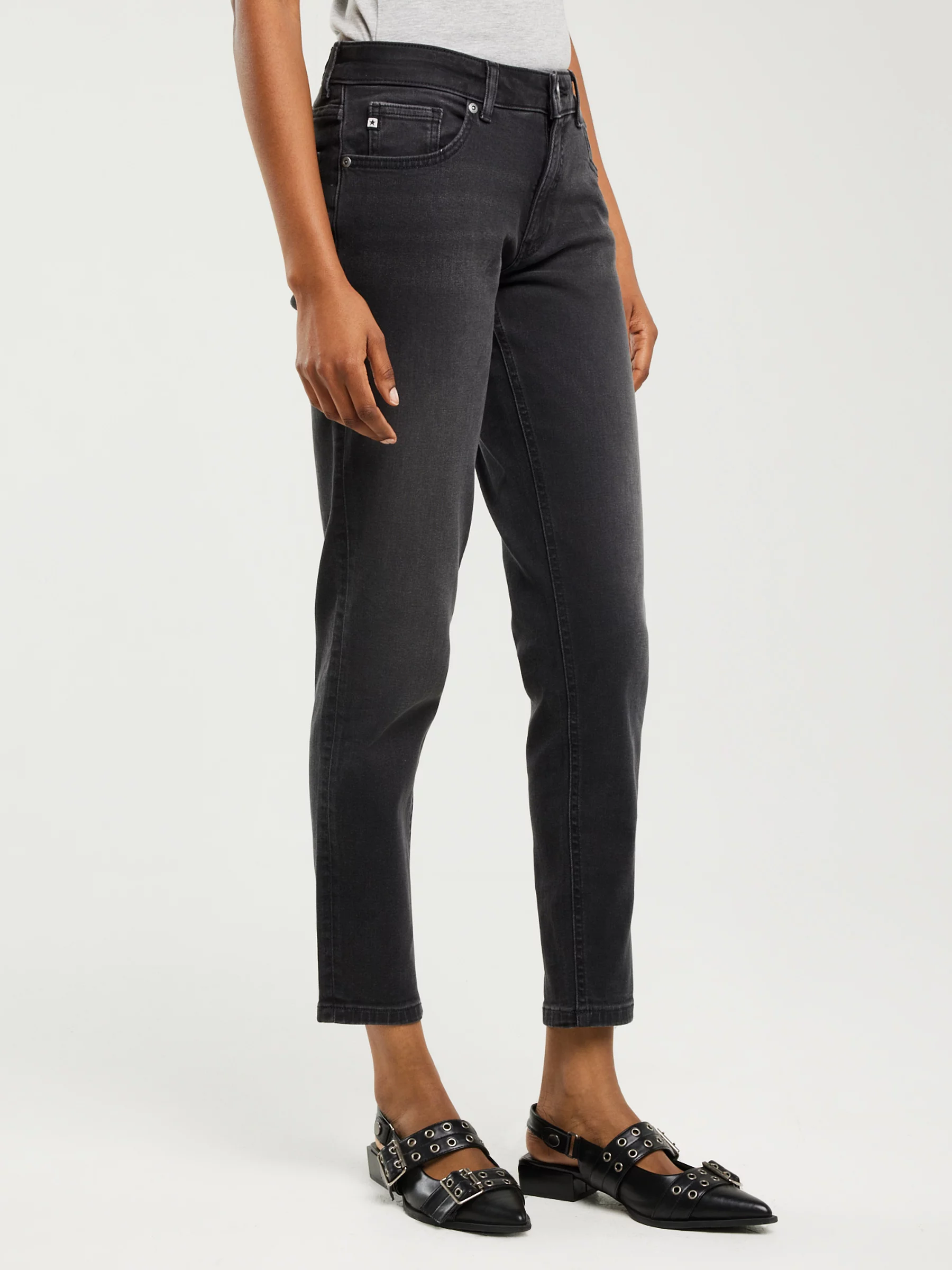 Jeansy damskie ciemnoszare Maggie 992