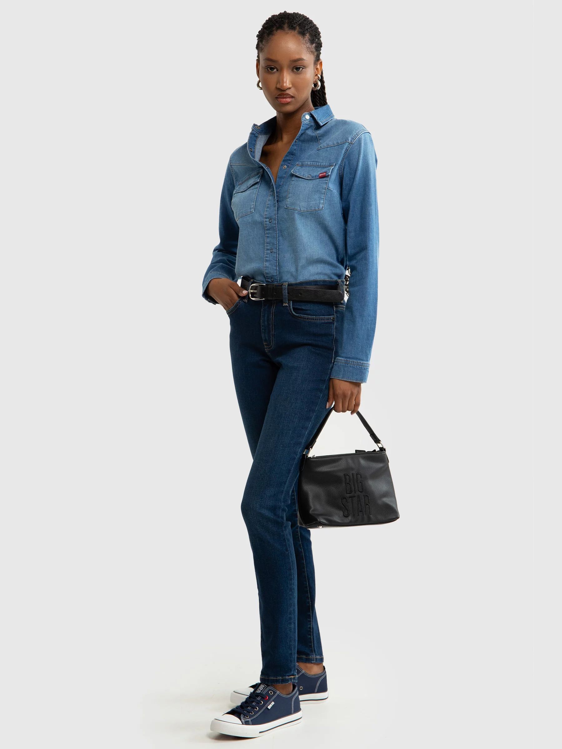 Trampki damskie niskie granatowe JJ274A531 403