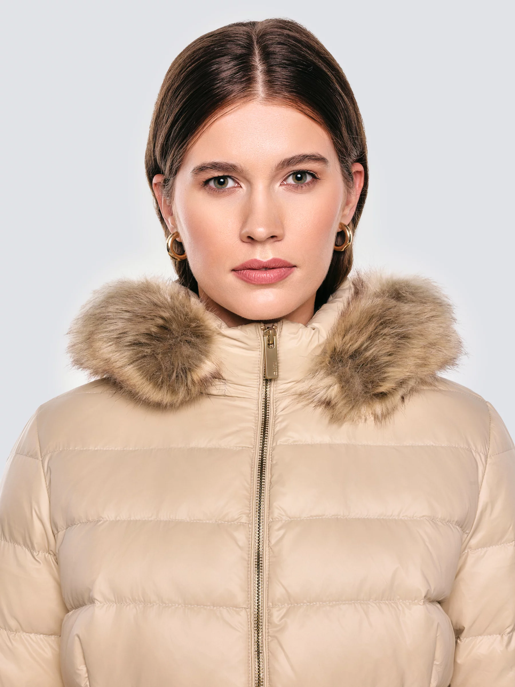 Płaszcz damski puchowy pikowany beżowy Rosabel 801