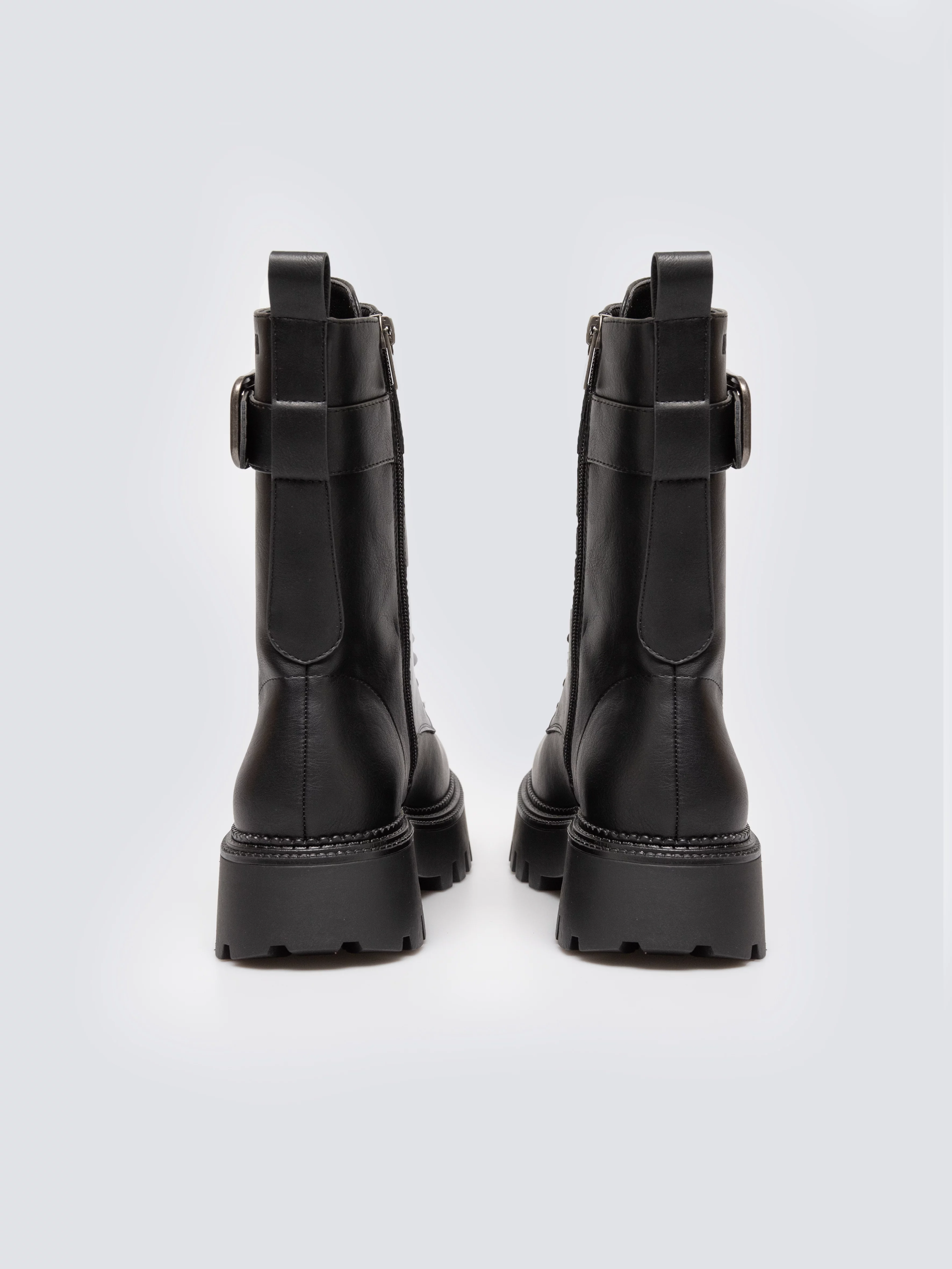 Trapery damskie ze skóry ekologicznej czarne OO274137 906