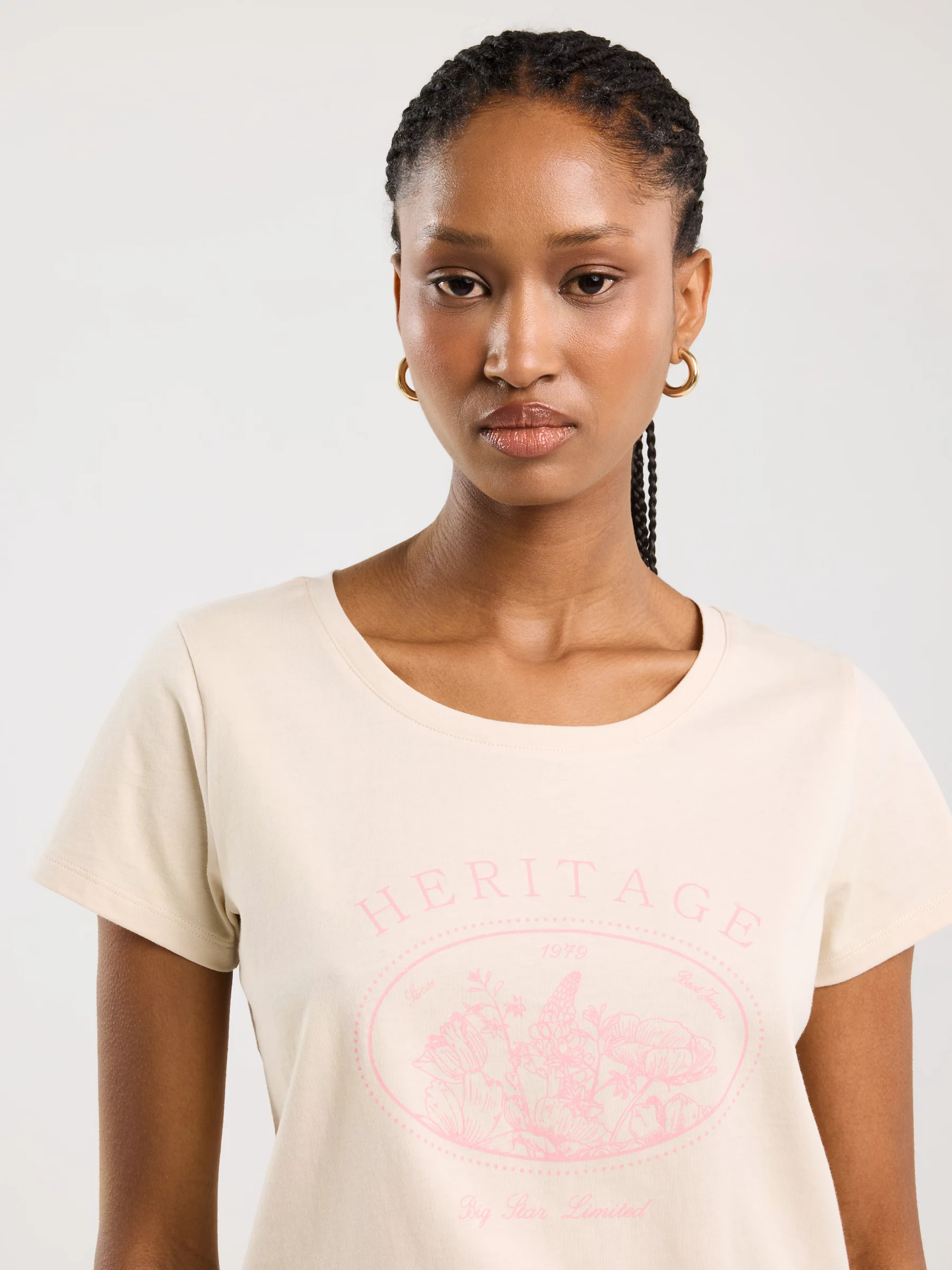 Koszulka damska z nadrukiem kremowa Alota 103