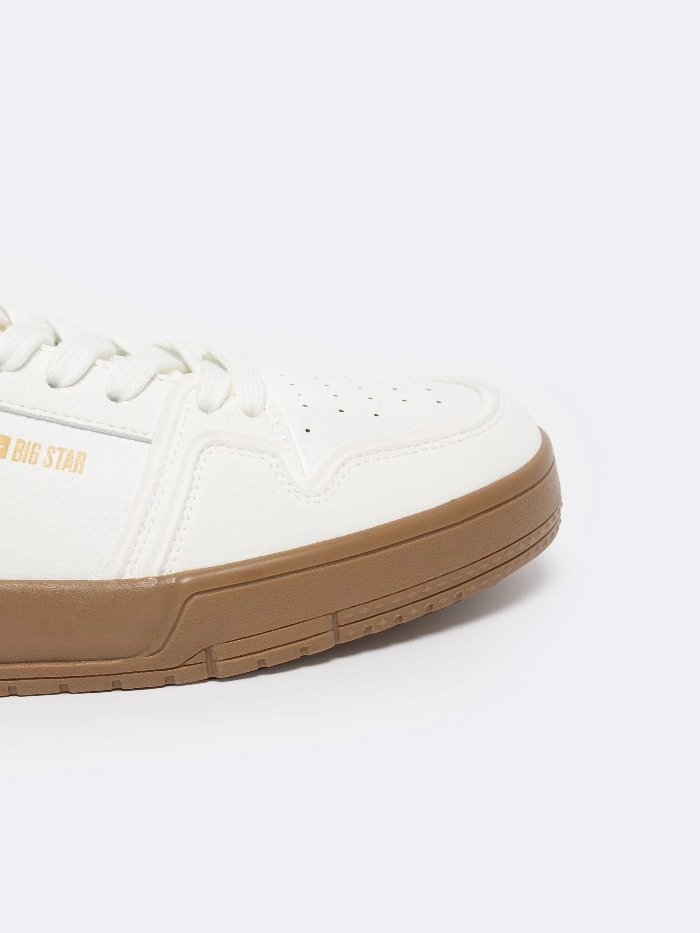 Sneakersy męskie z kontrastową podeszwą białe NN174093 101