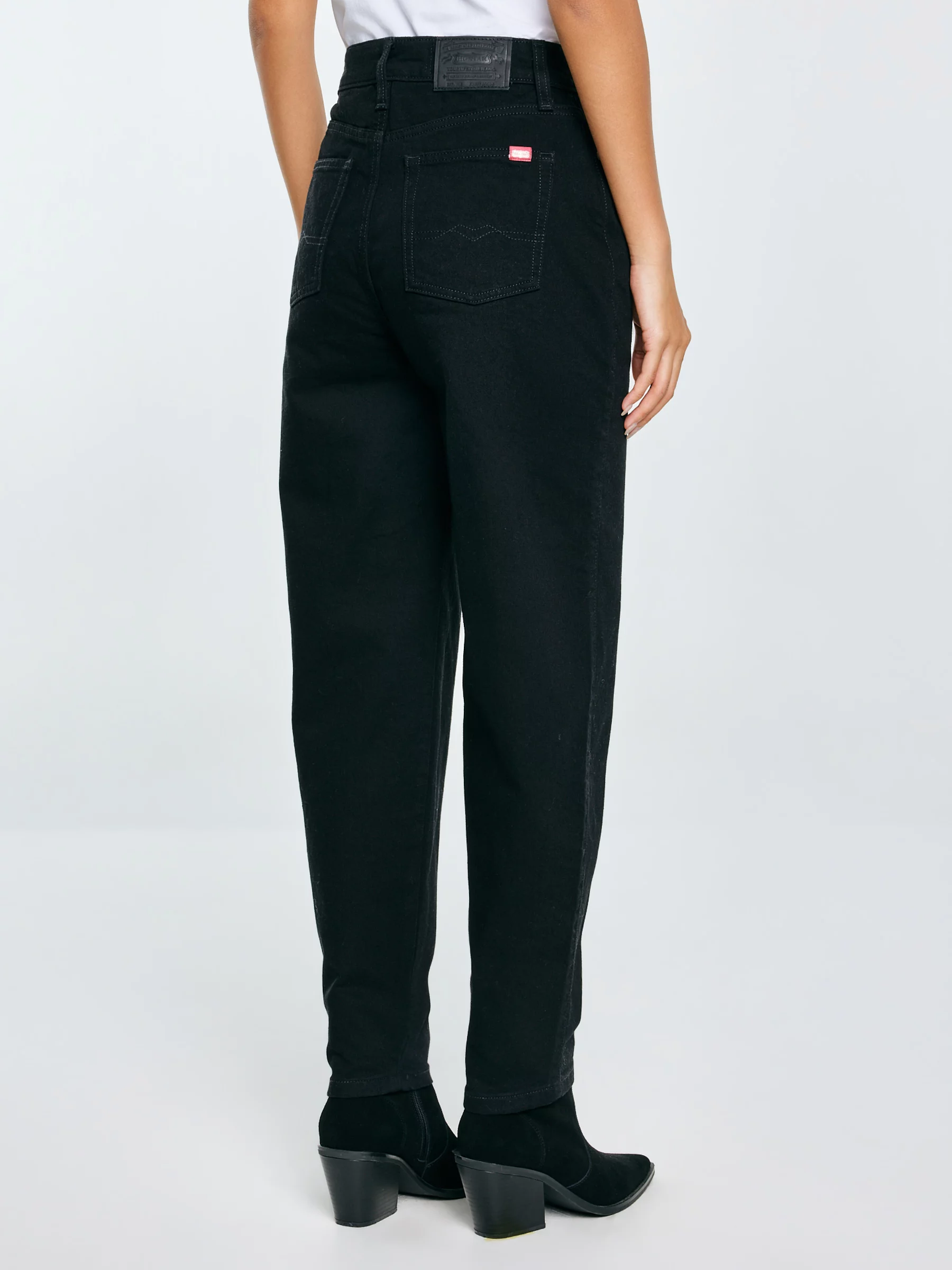 Jeansy damskie mom jeans czarne Silla 936