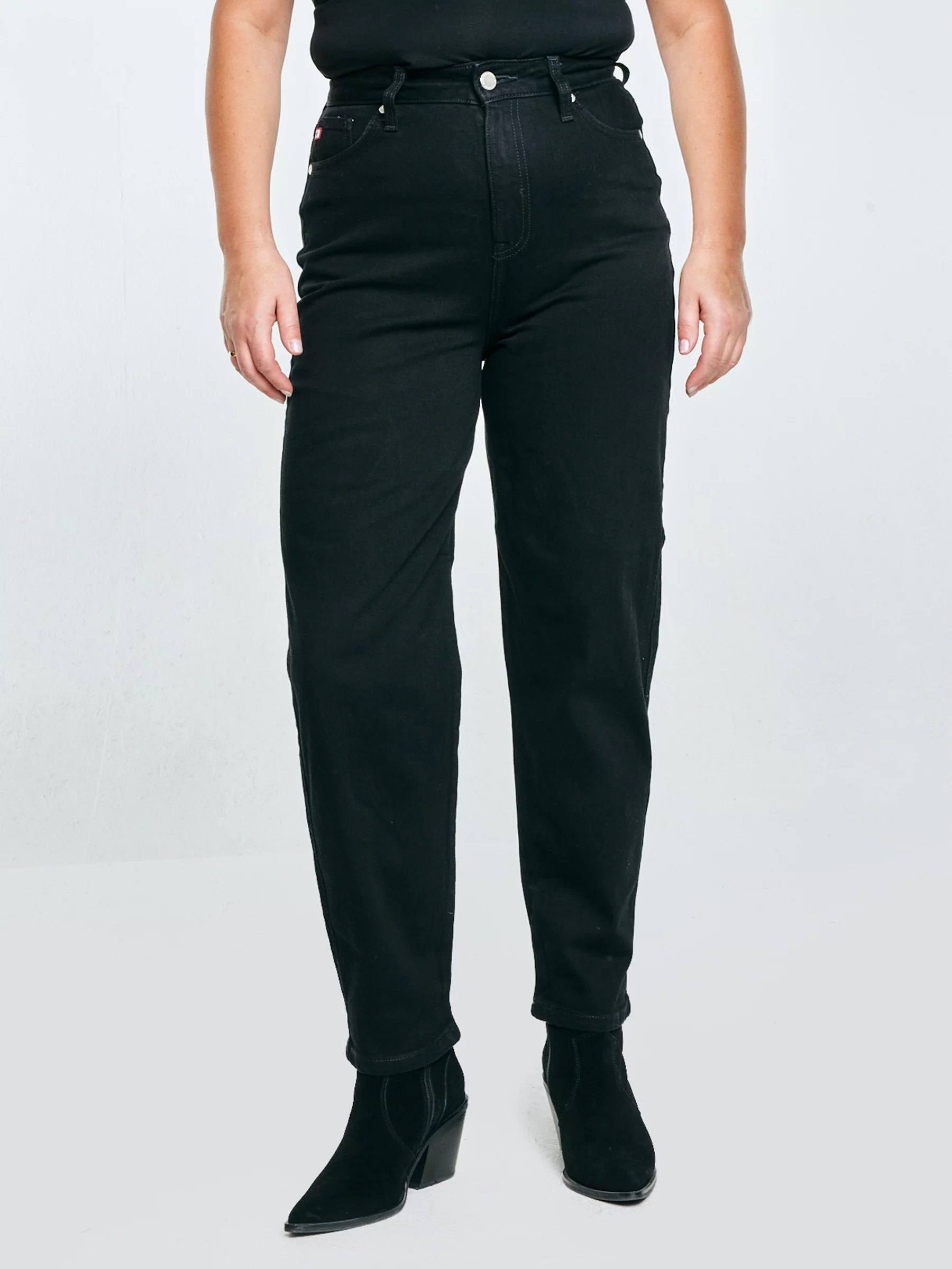 Jeansy damskie mom jeans czarne Silla 936