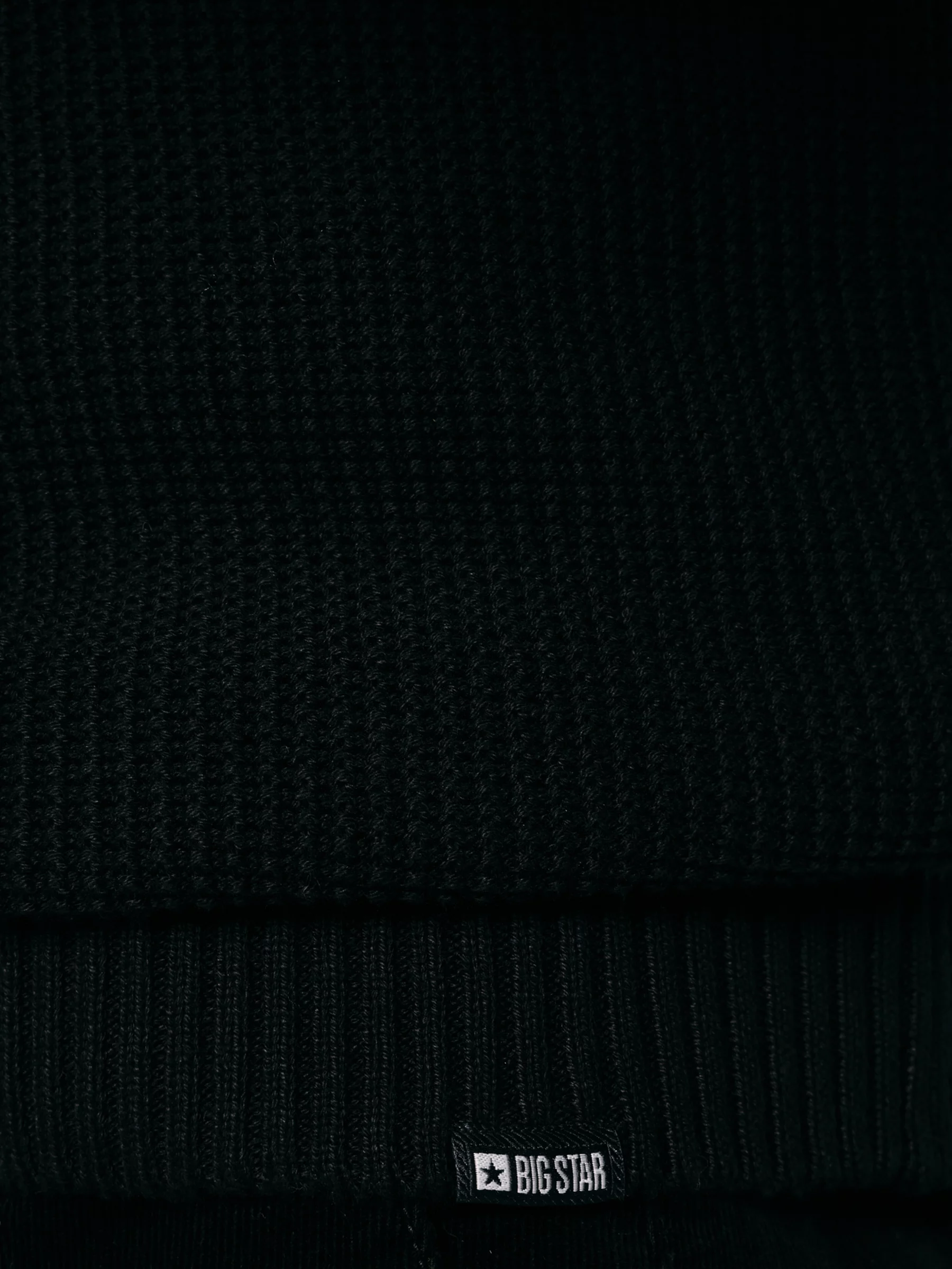 Sweter męski ze stójką czarny Neroni 906