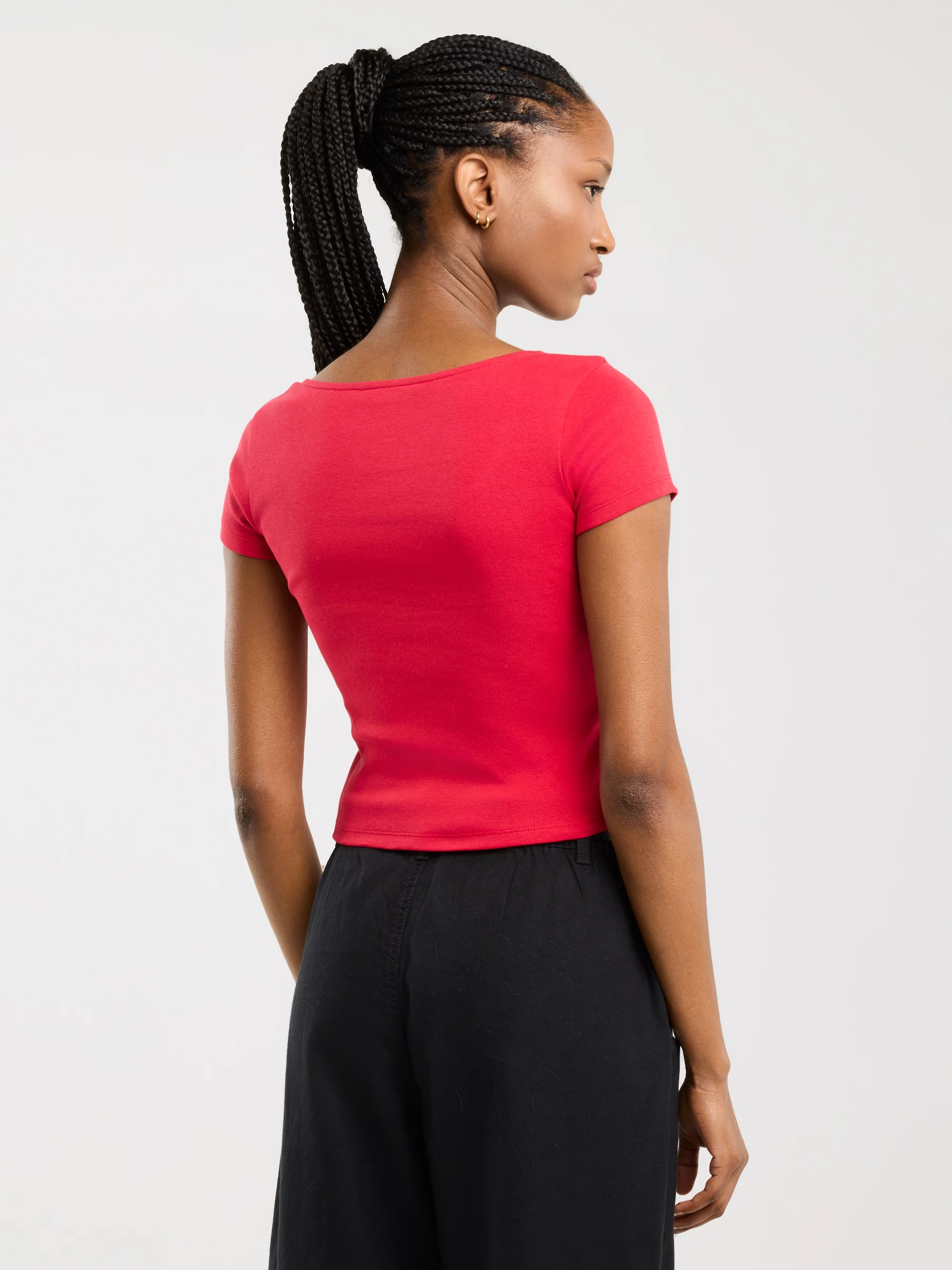 Koszulka damska slim z dekoltem caro czerwona Missa 603