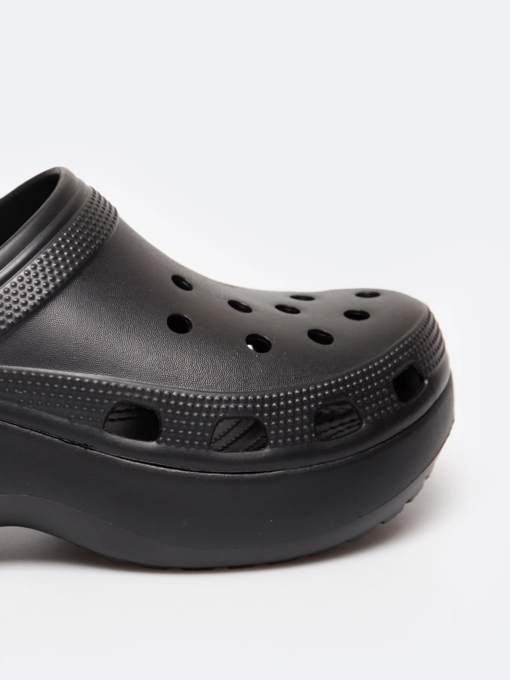 Klapki damskie czarne RR274A118 906