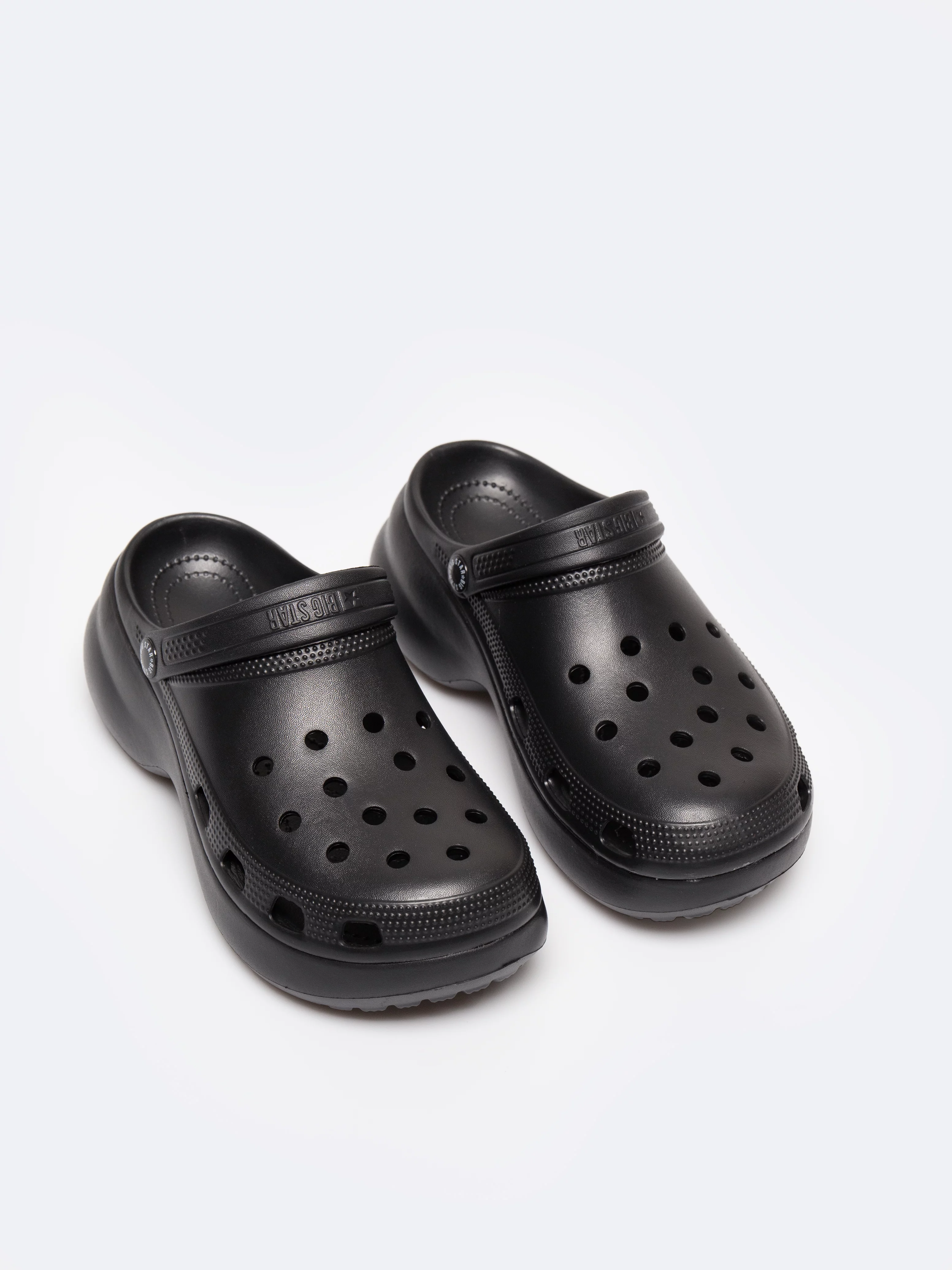 Klapki damskie czarne RR274A118 906