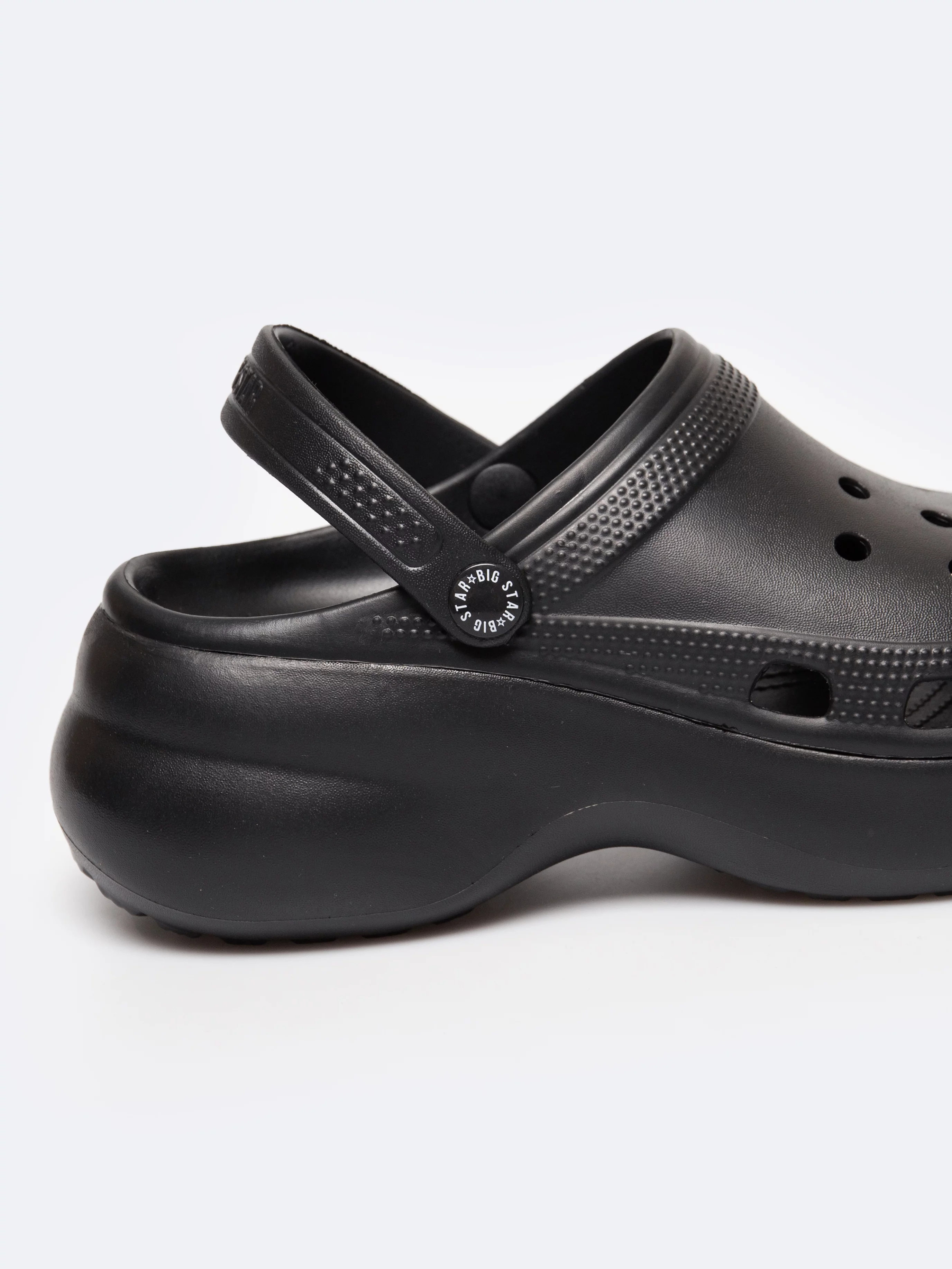 Klapki damskie czarne RR274A118 906