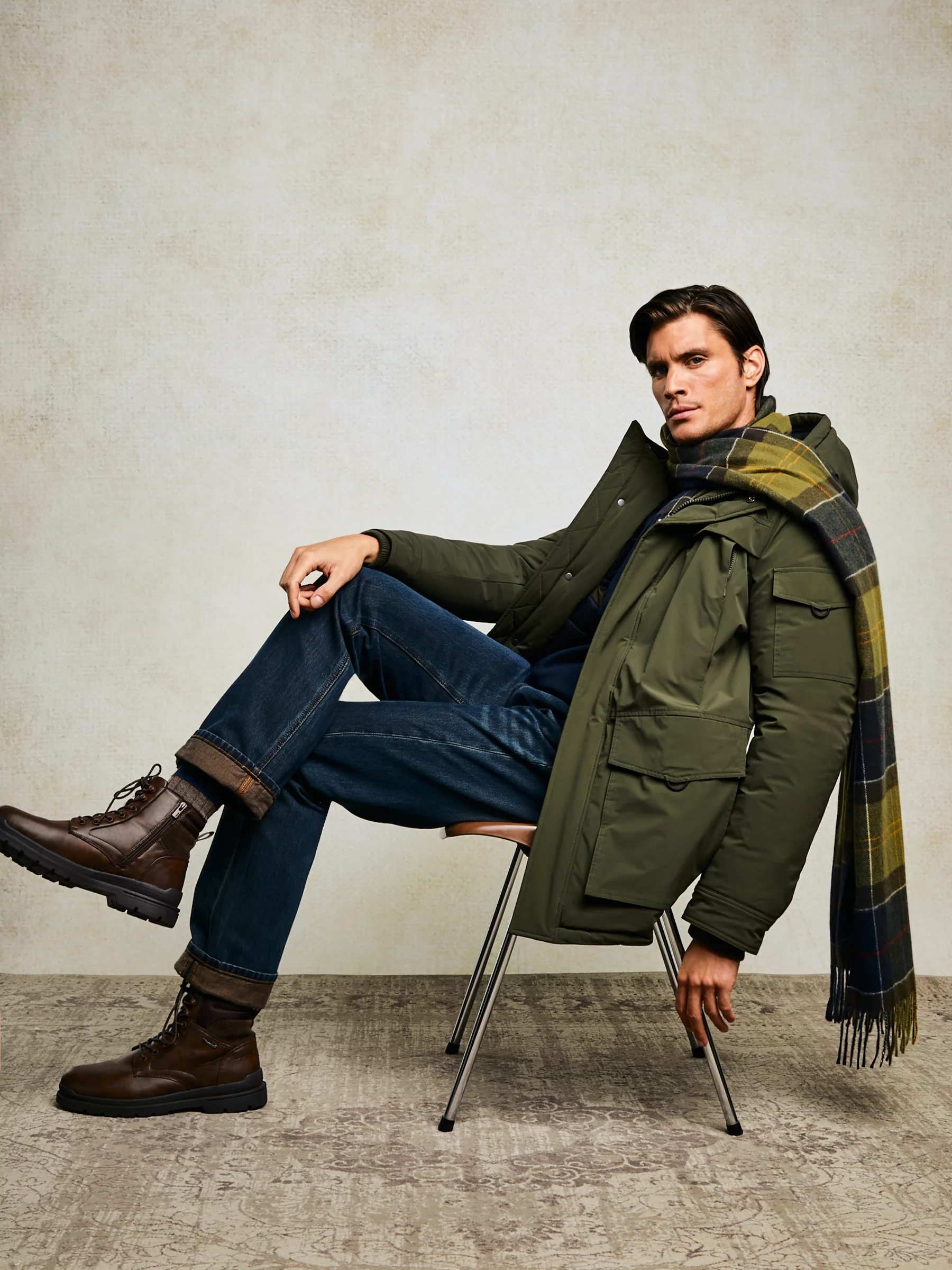 Trapery męskie ze skóry naturalnej brązowe SS174124 803