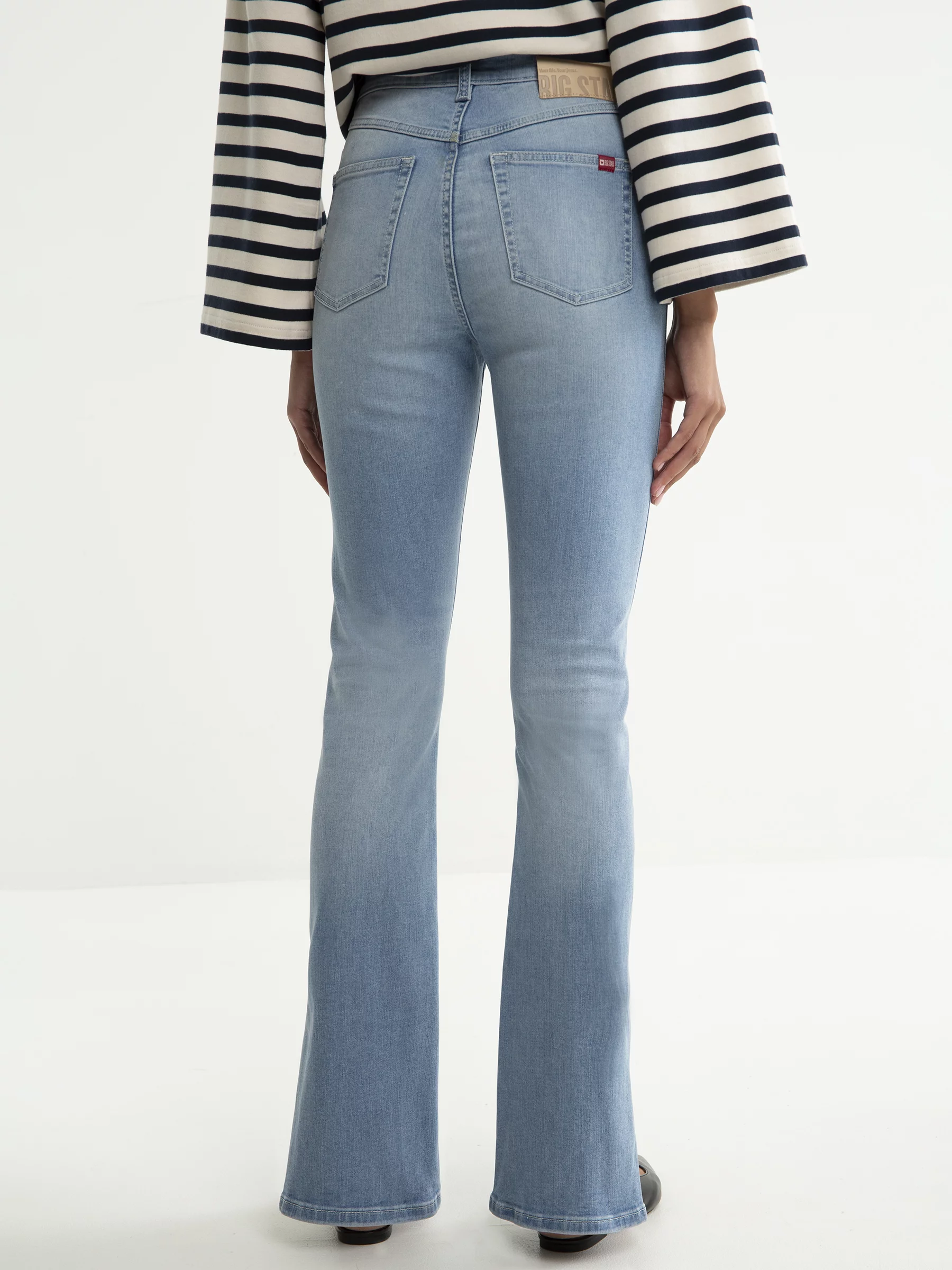 Jeansy damskie bootcut z rozcięciami jasnoniebieskie Blake 219