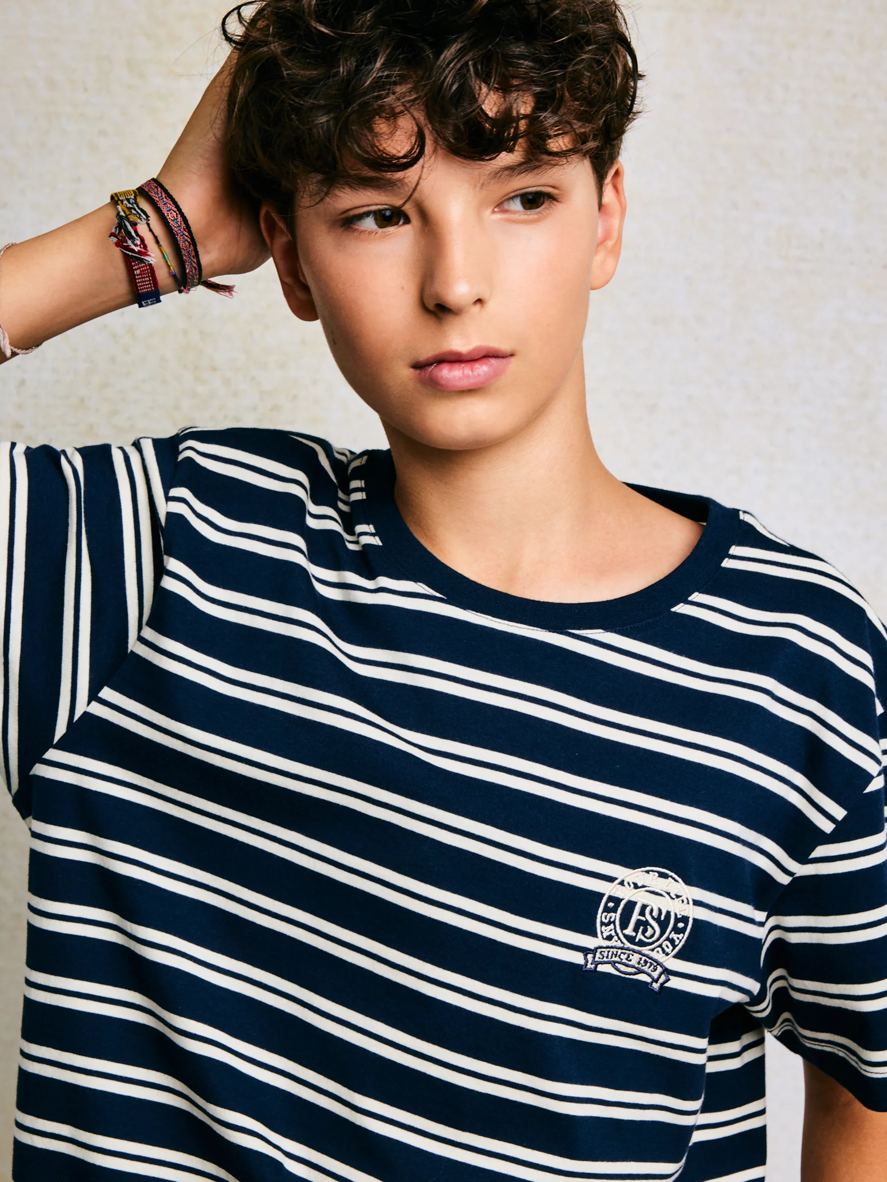 Koszulka chłopięca w paski granatowa Sewer 403