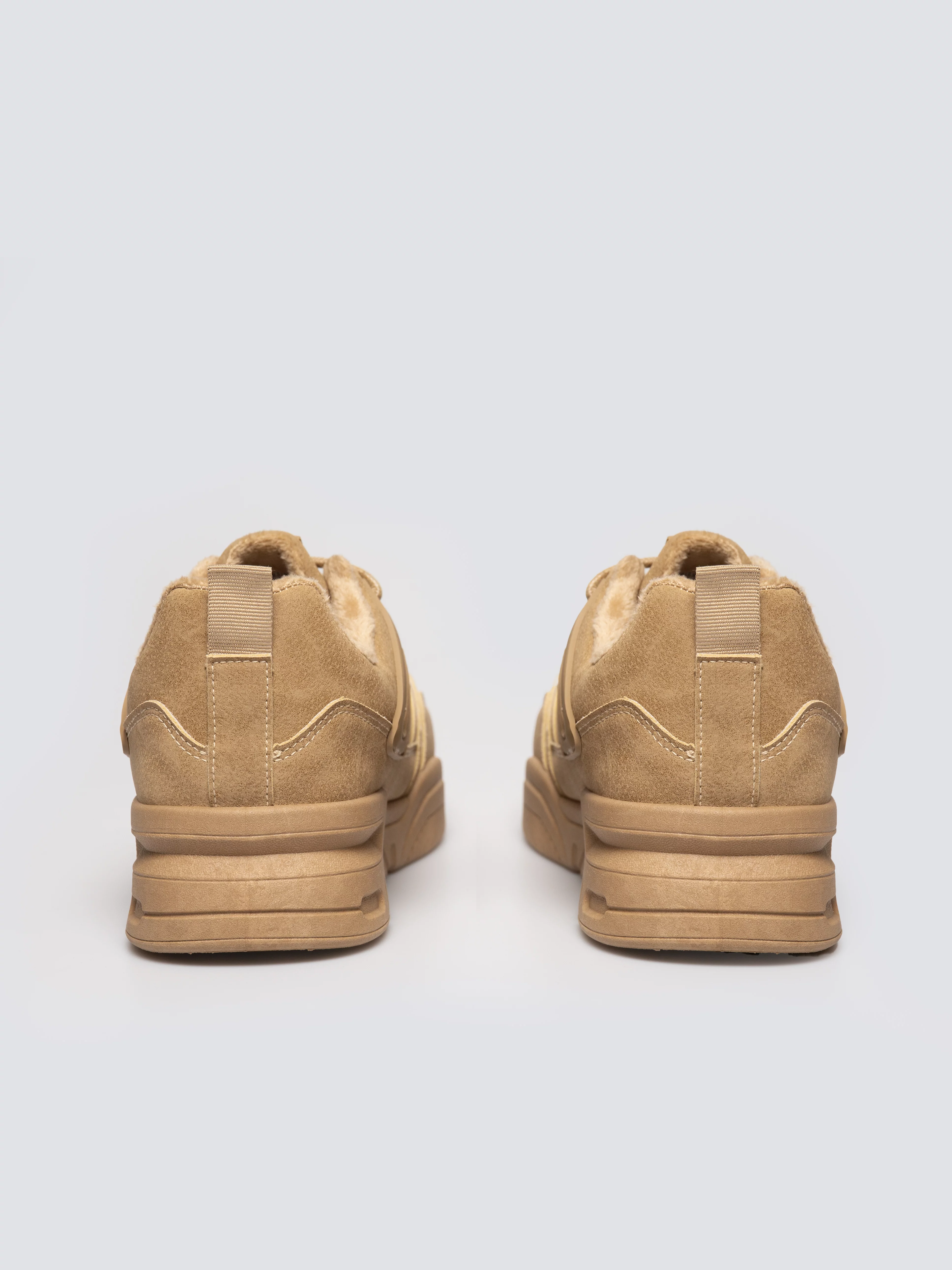 Sneakersy męskie ze skóry ekologicznej beżowe OO174578 801