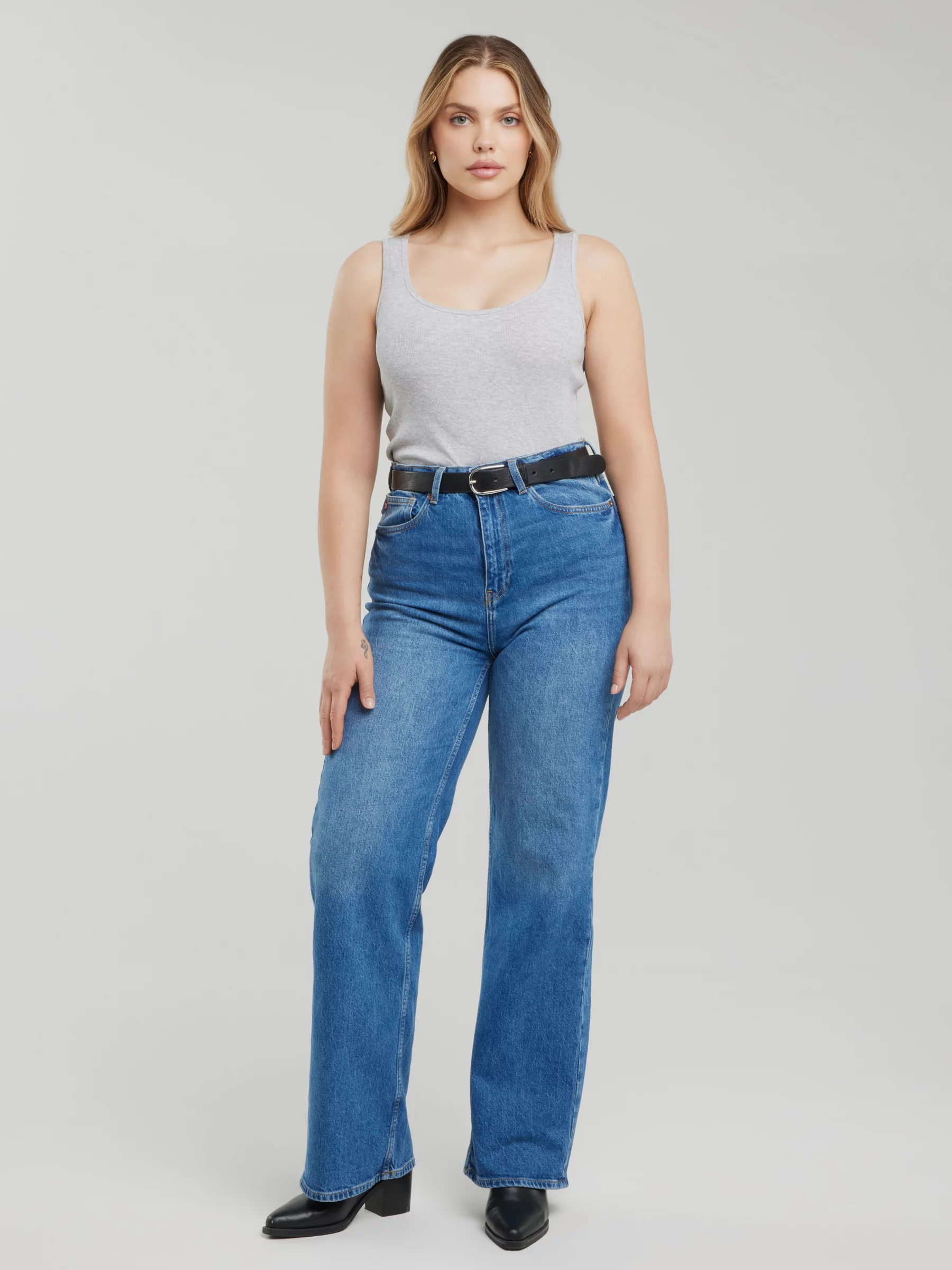 Koszulka damska na ramiączkach szara Alena 901