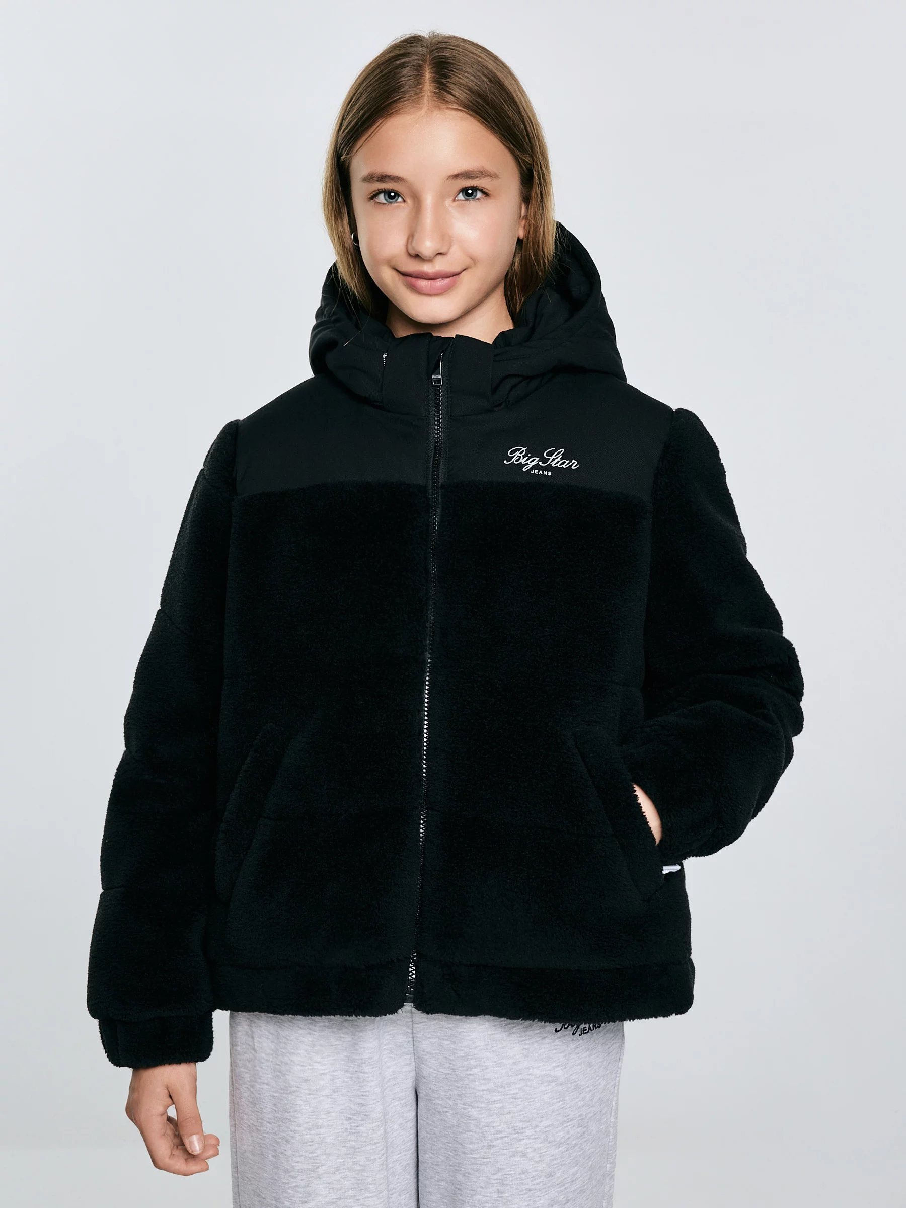 Kurtka dziewczęca pudełkowa z futerkiem czarna Kesja 906