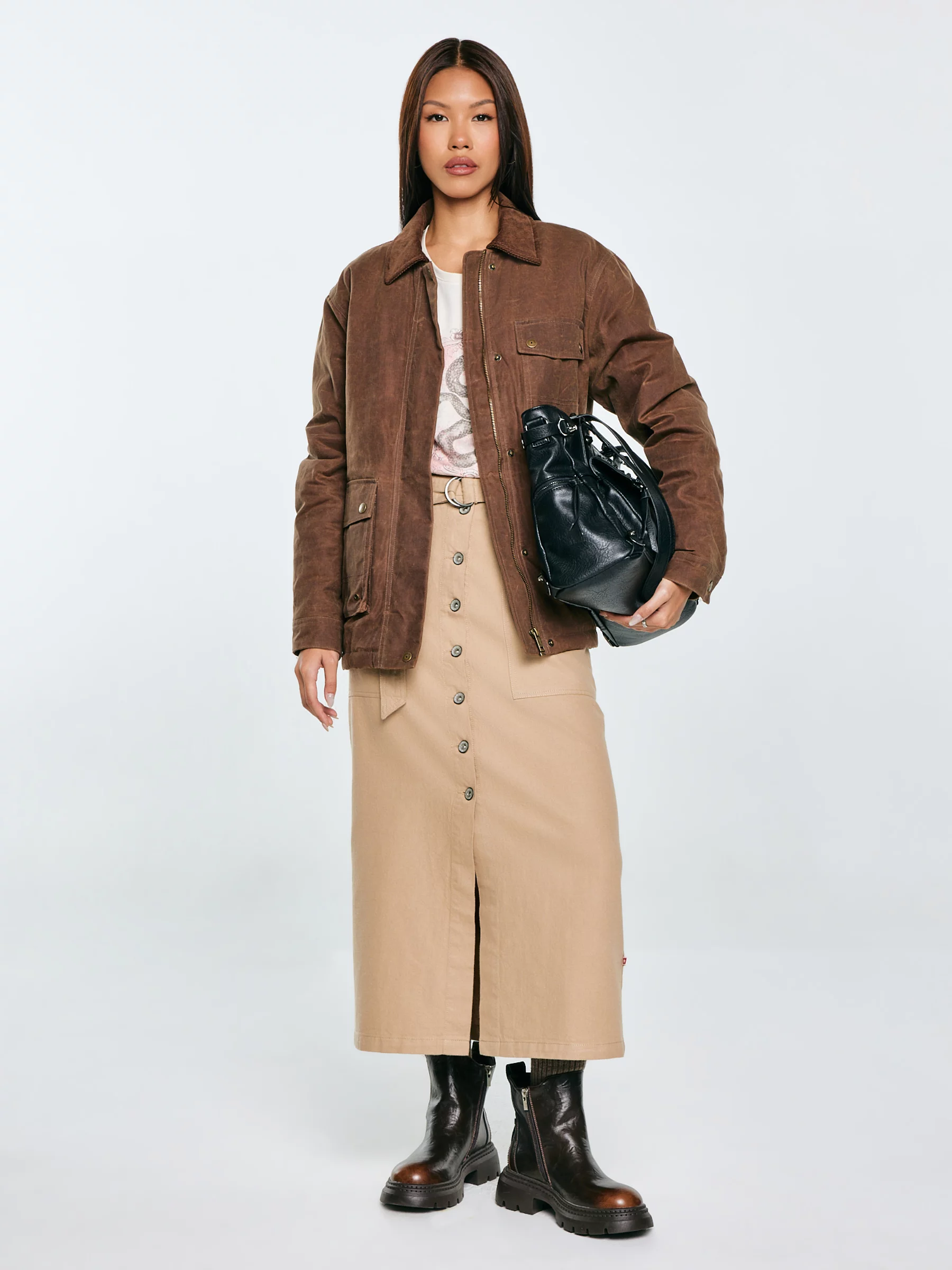 Spódnica damska midi z dodatkiem lnu z ozdobnymi guzikami beżowa Anesa 805