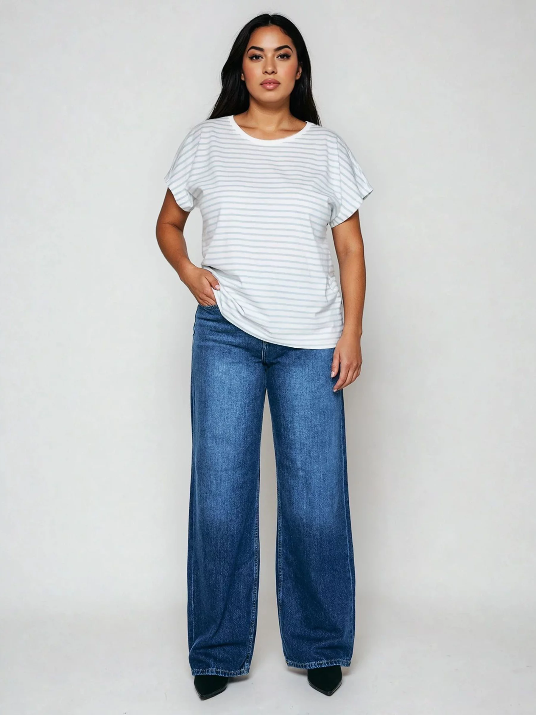 Koszulka damska w paski biało-niebieska Aleksa 400