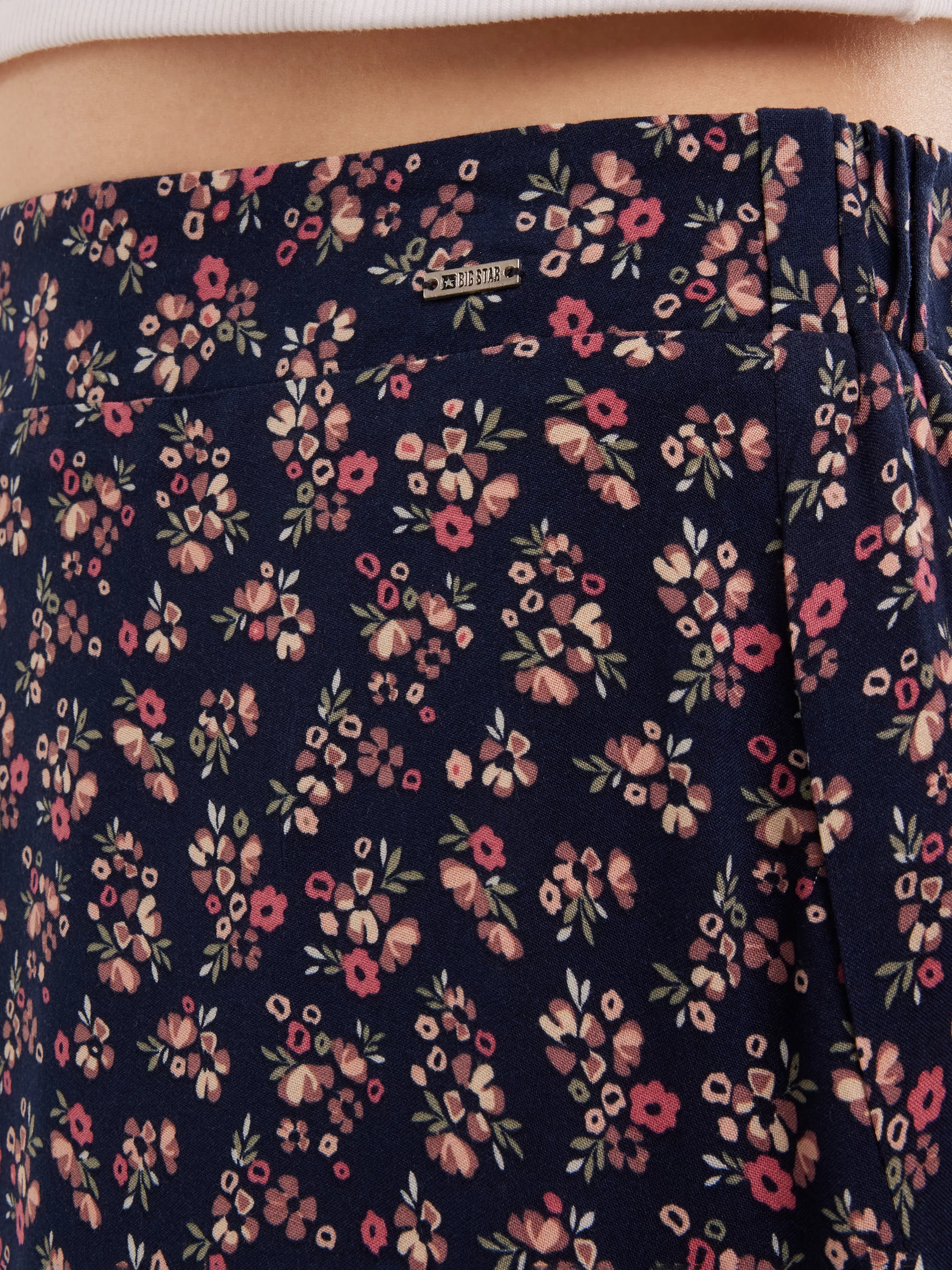 Spódnica damska midi z wiskozy z motywem kwiatowym Vendi 000