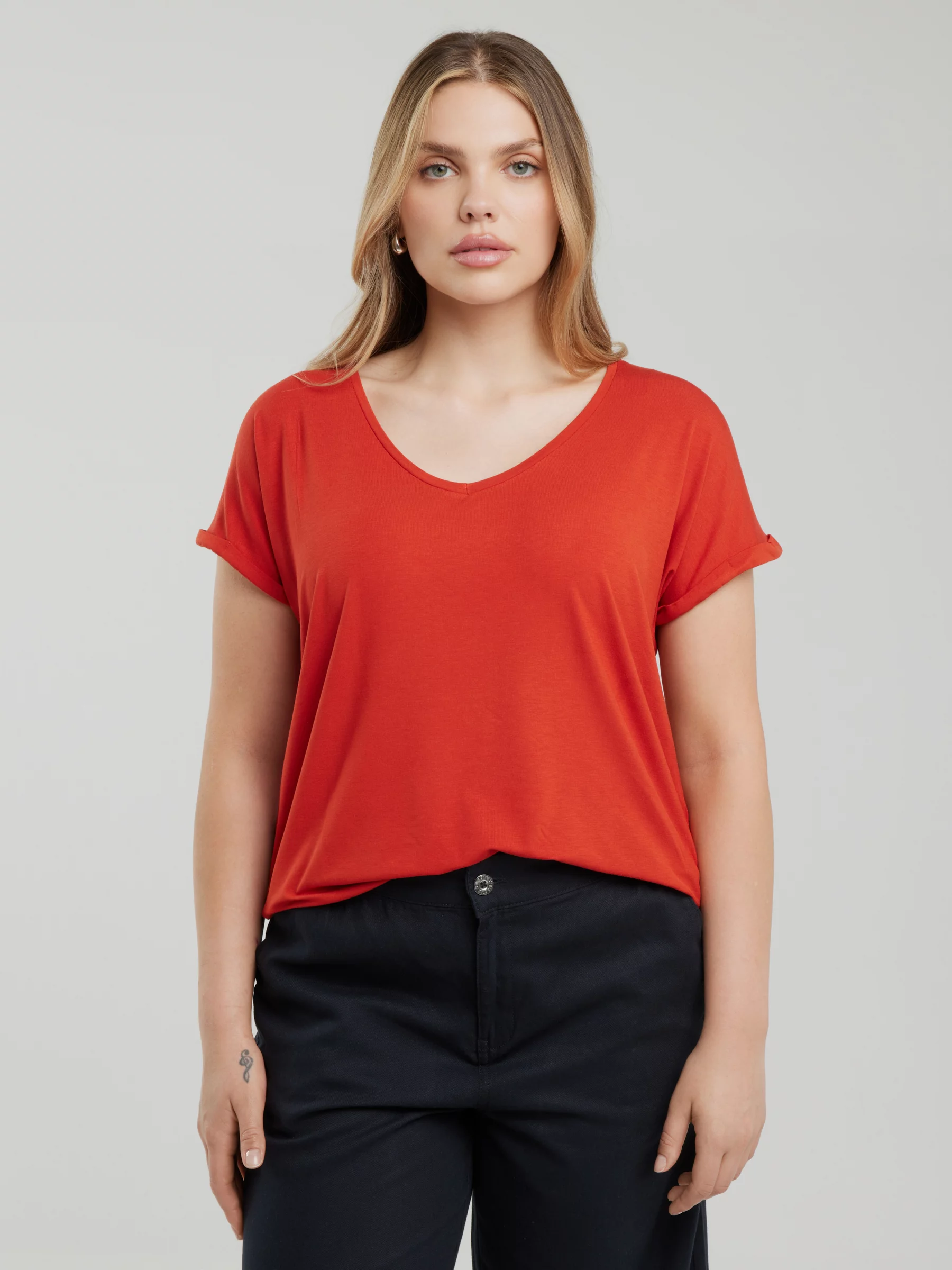 Koszulka damska o luźnym kroju czerwona Valeria 704