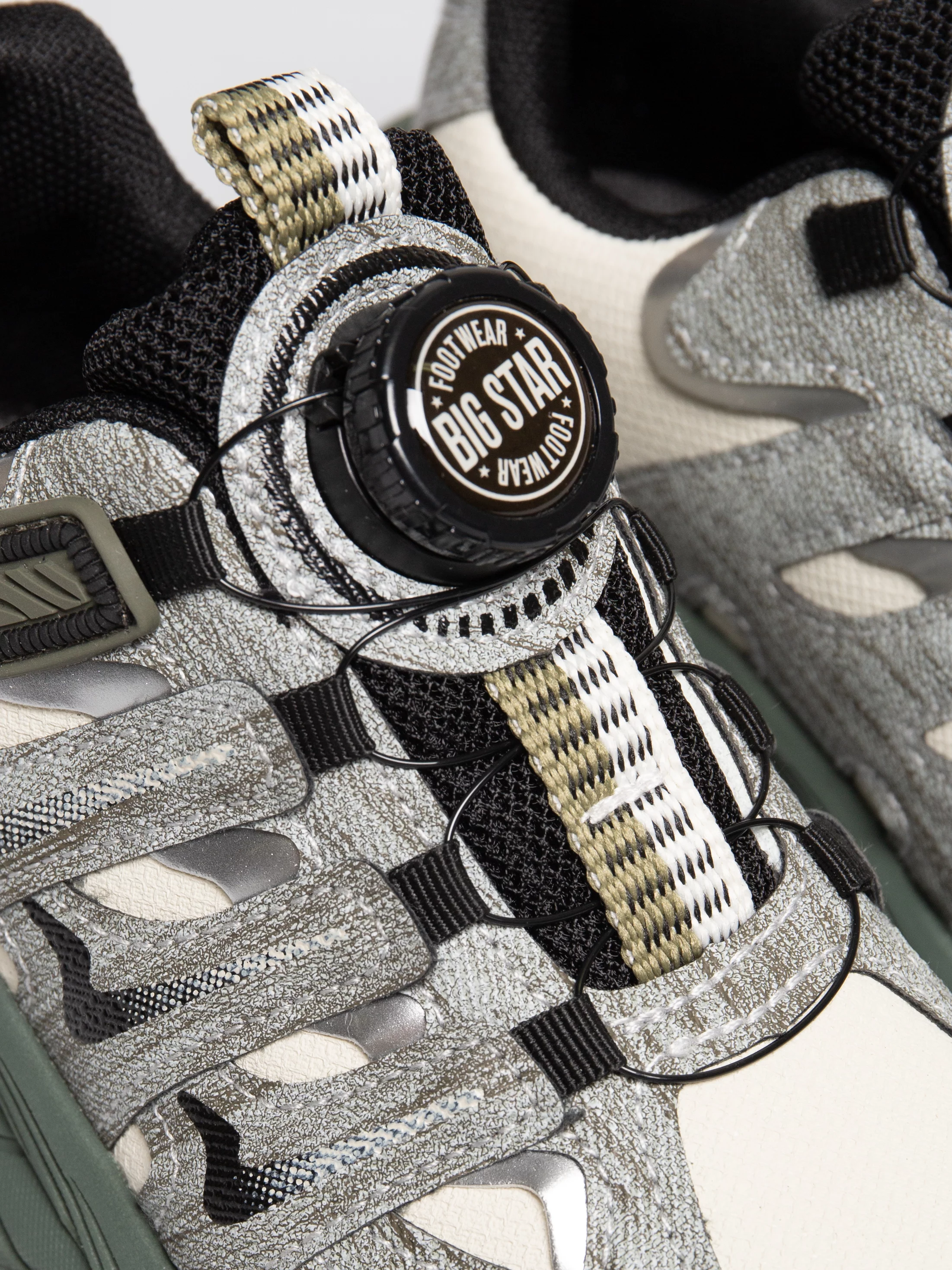 Sneakersy chłopięce khaki OO374207 303