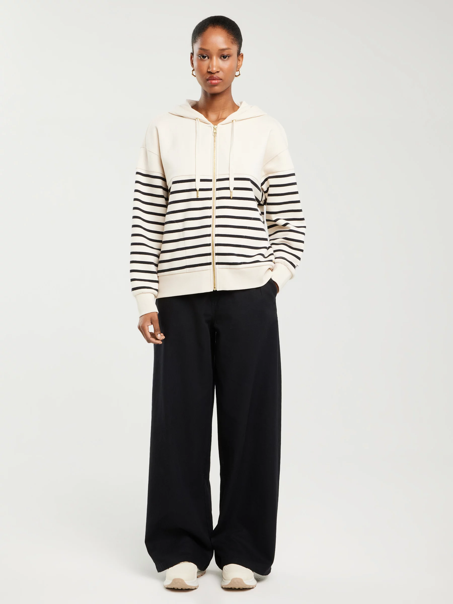 Bluza damska z kapturem rozpinana w paski kremowa Selina 103