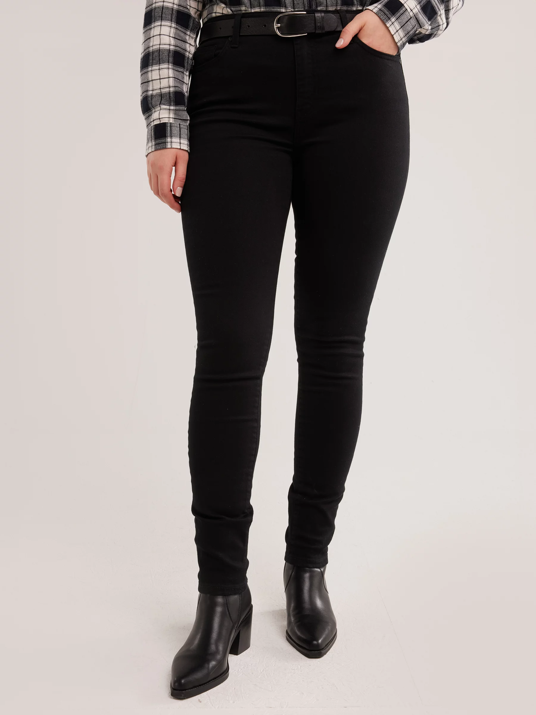 Jeansy damskie skinny czarne Adela 915