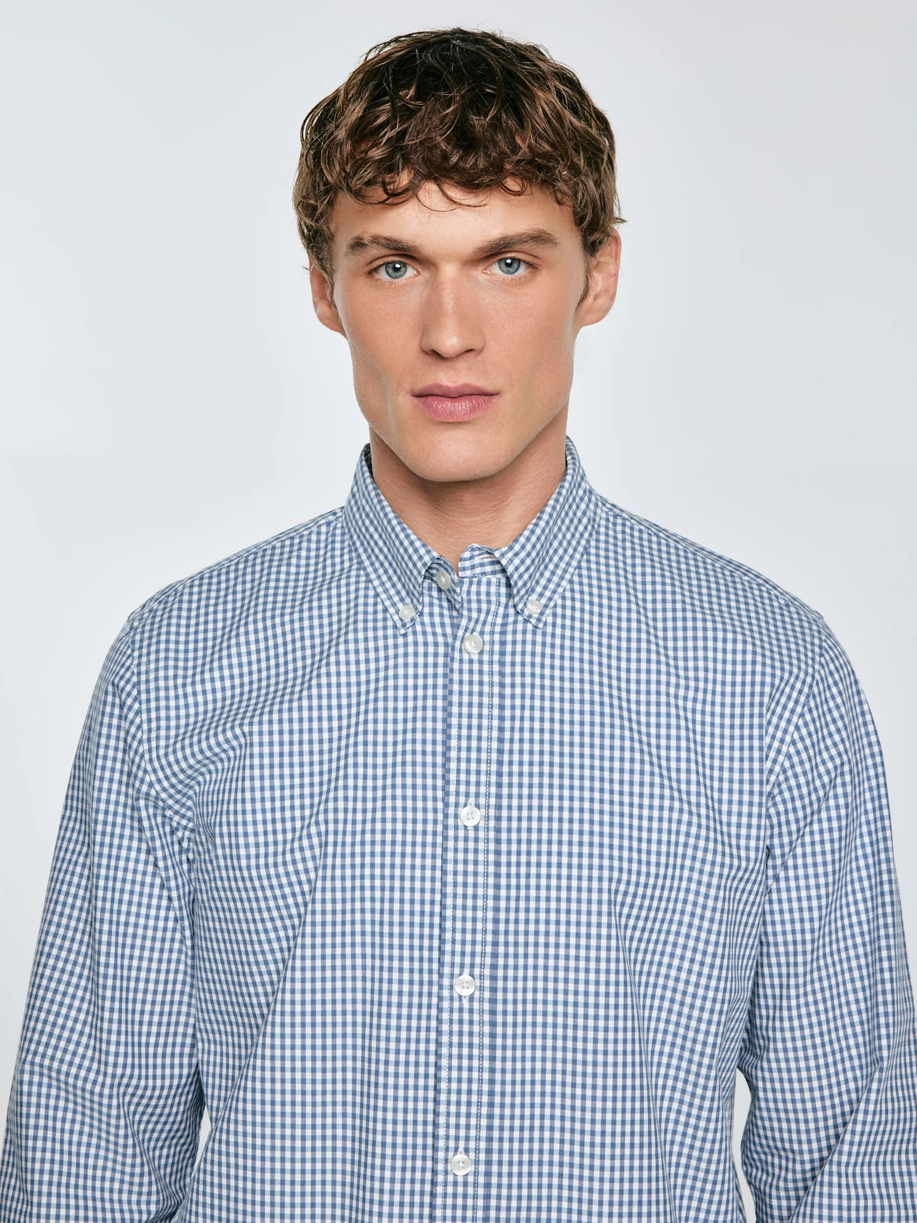 Koszula męska bawełniana w drobną kratę błękitna Gibbsoner 401