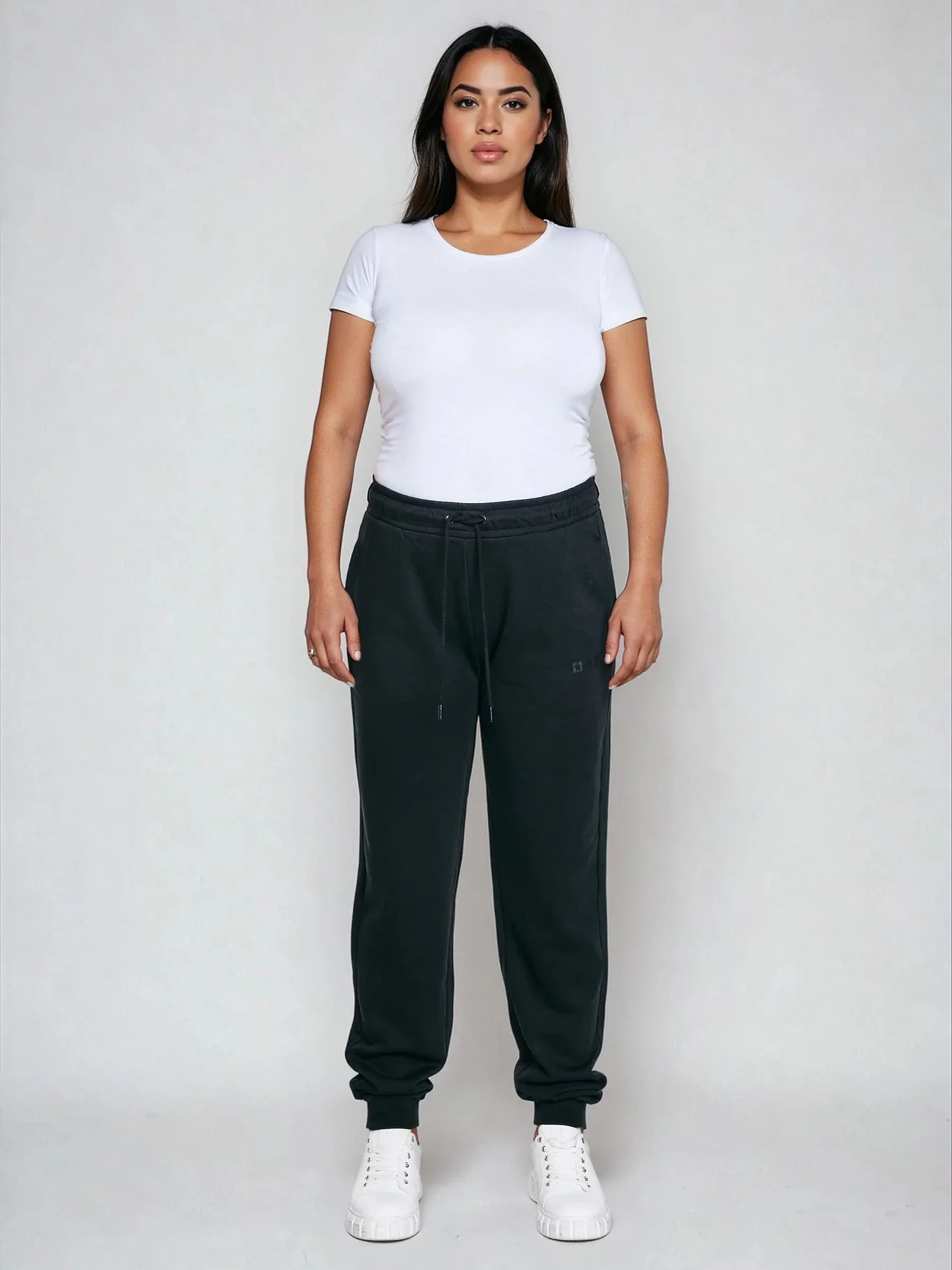 Spodnie damskie dresowe czarne Kathy 906