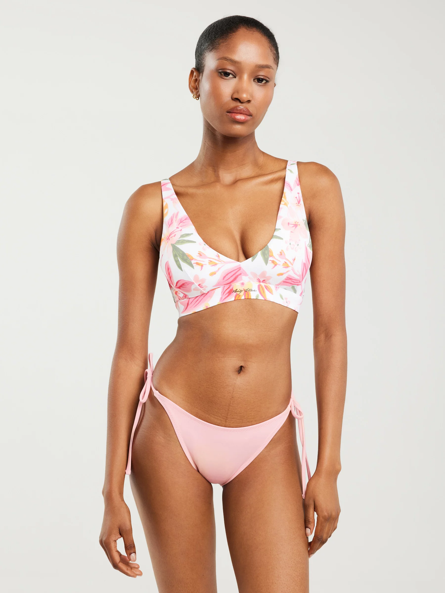 Góra od kostiumu kąpielowego z motywem kwiatowym Morra 000