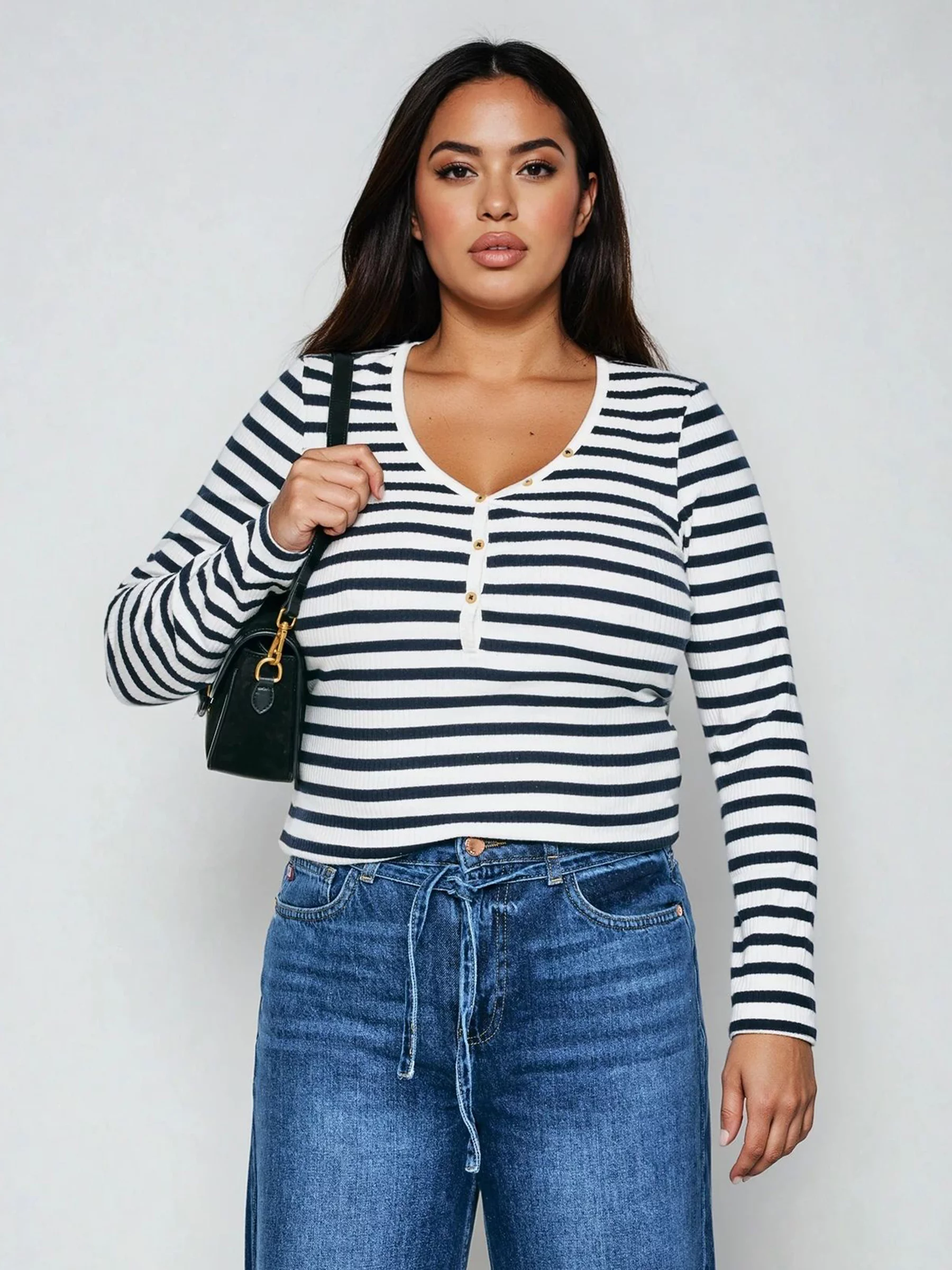 Bluzka damska z dekolotem v-neck w paski granatowa Mella 403