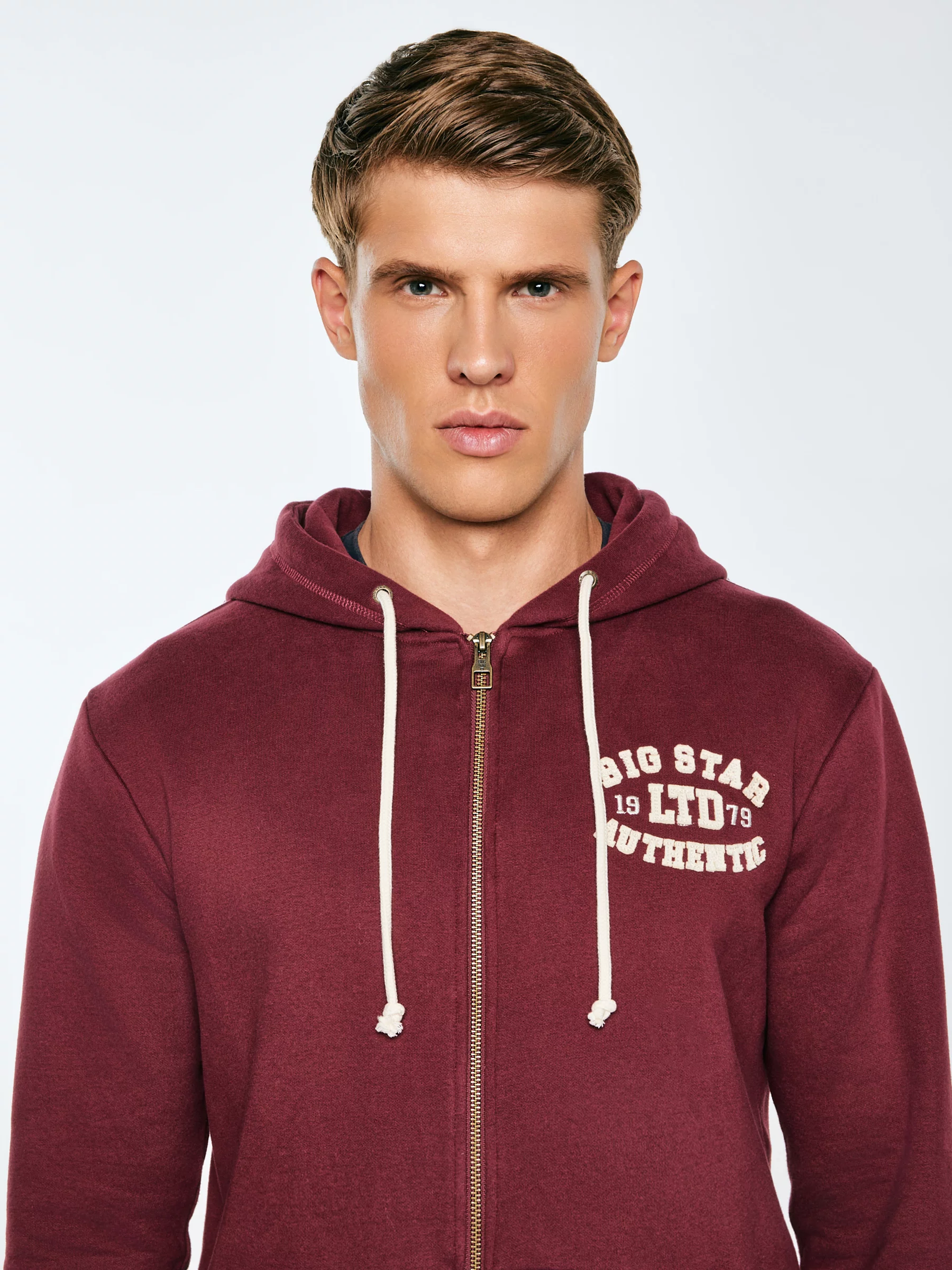 Bluza męska rozpinana z kapturem z kolekcji Authentic bordowa Karol 604