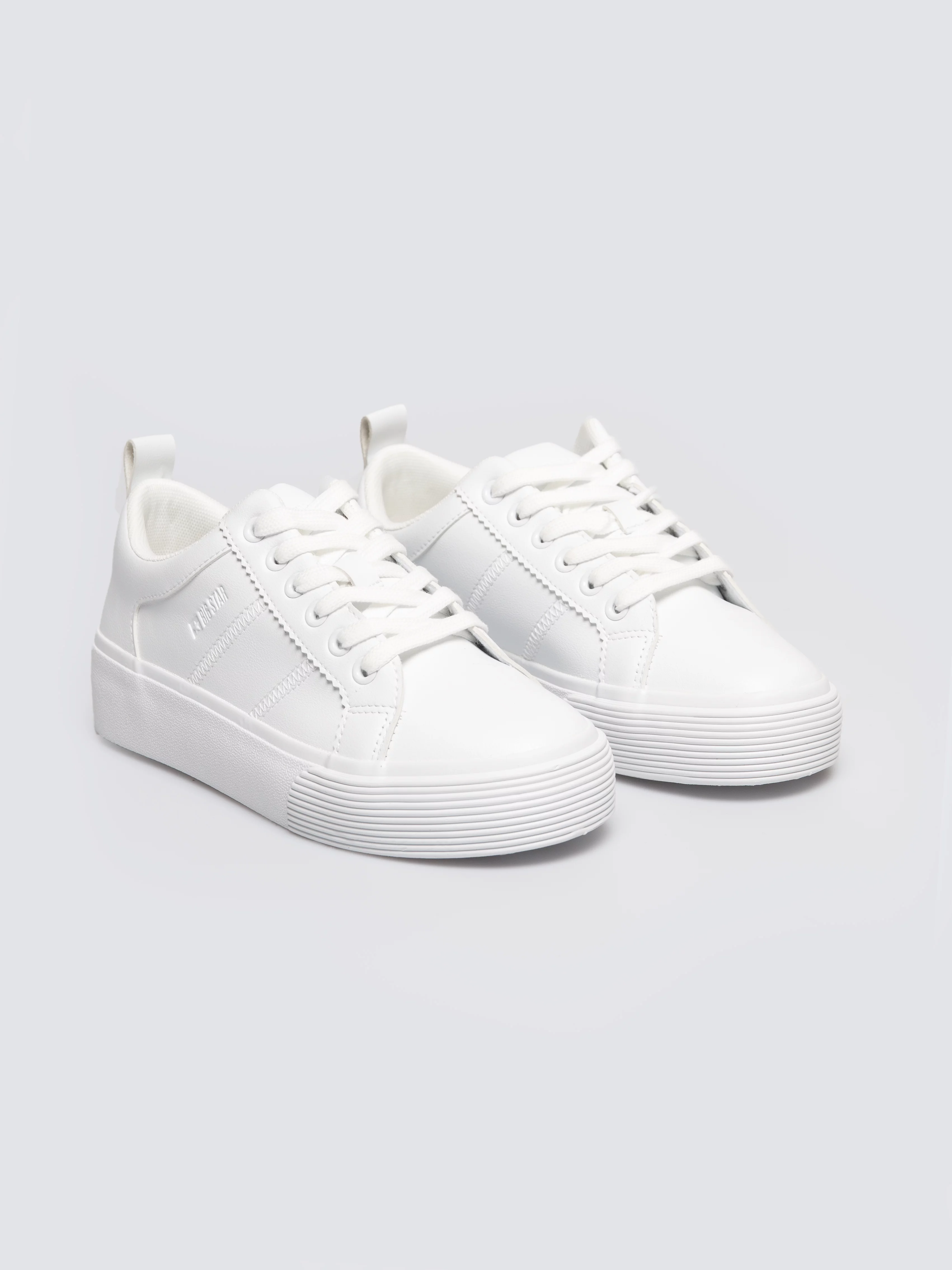 Trampki damskie ze skóry ekologicznej białe RR274315 101