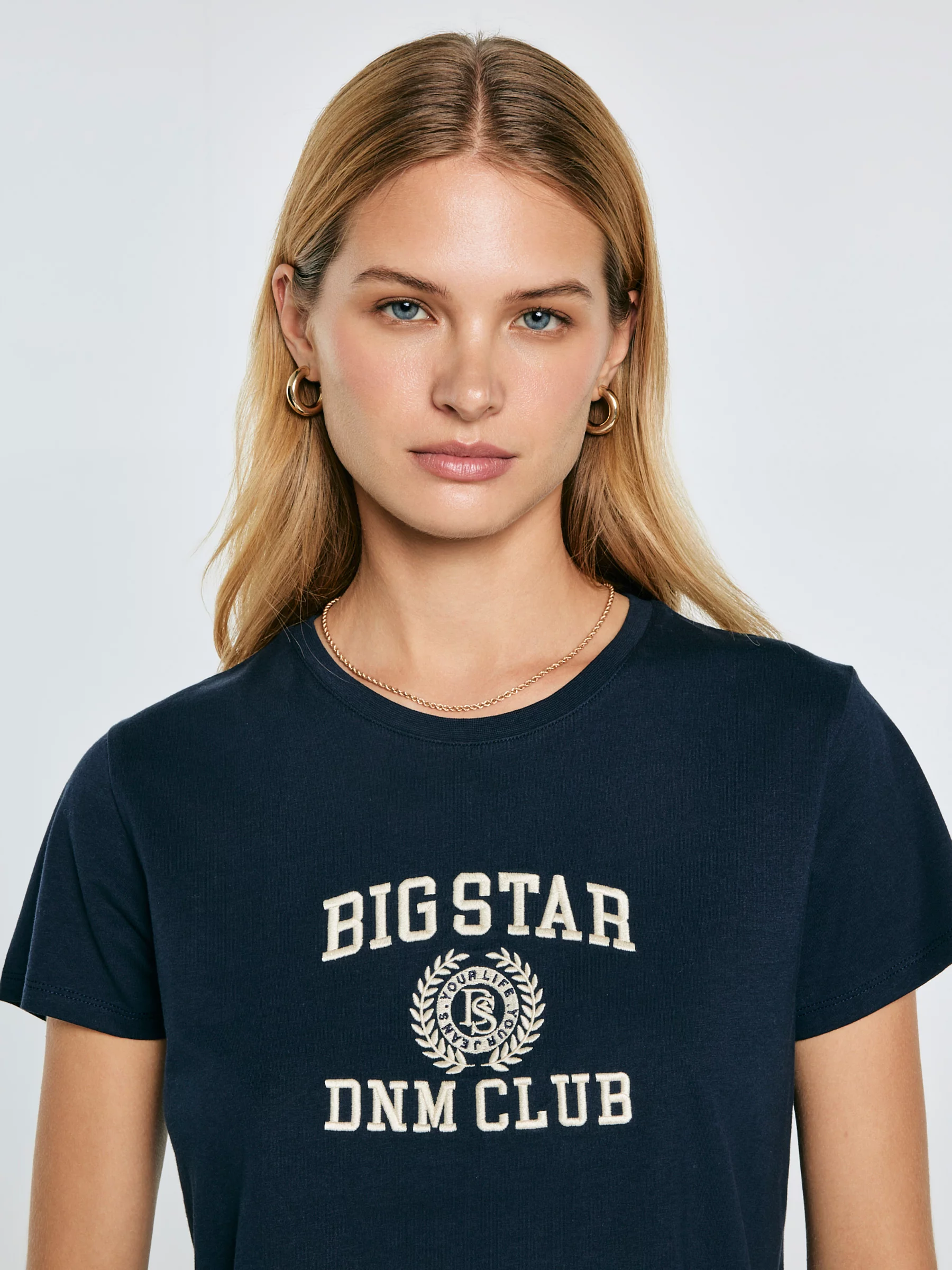 Koszulka damska z haftem granatowa Bensa 403