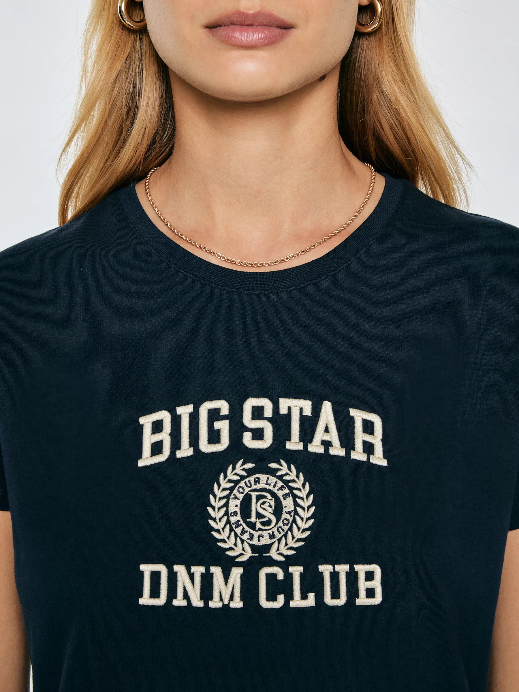 Koszulka damska z haftem granatowa Bensa 403