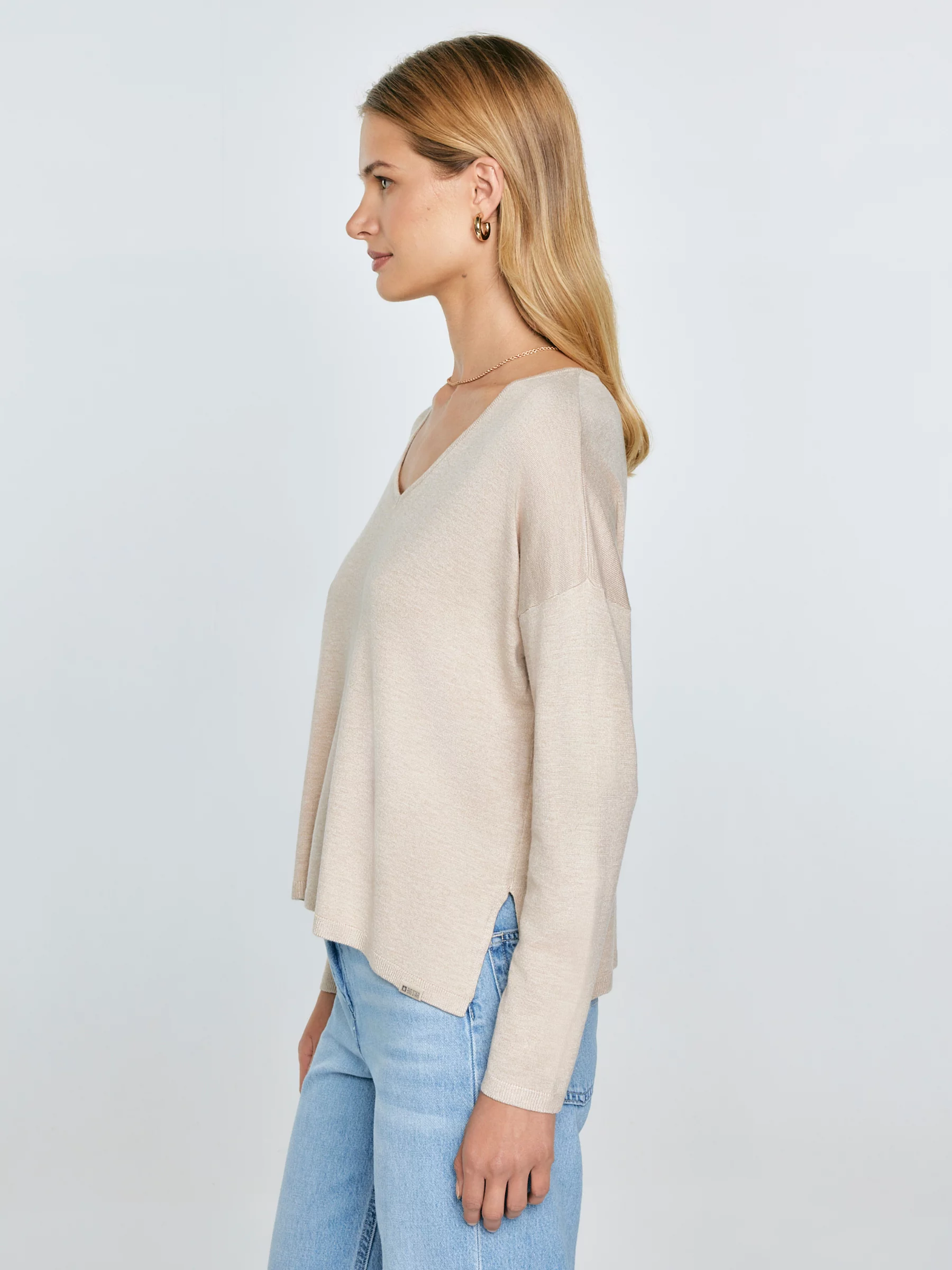 Sweter damski z wiskozy beżowy Faustii 801