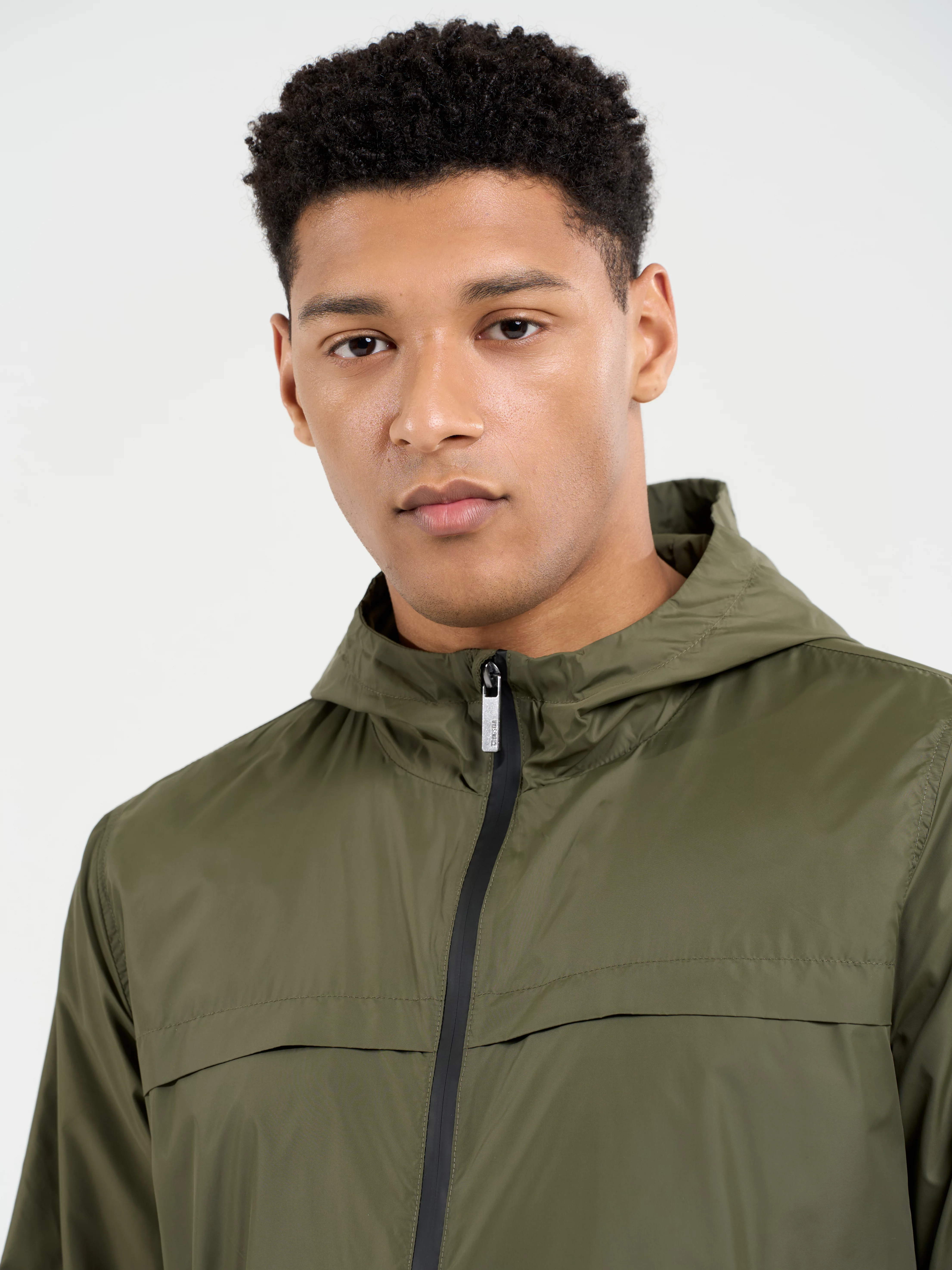 Kurtka męska ze ściągaczami z kapturem khaki Ronabi 303