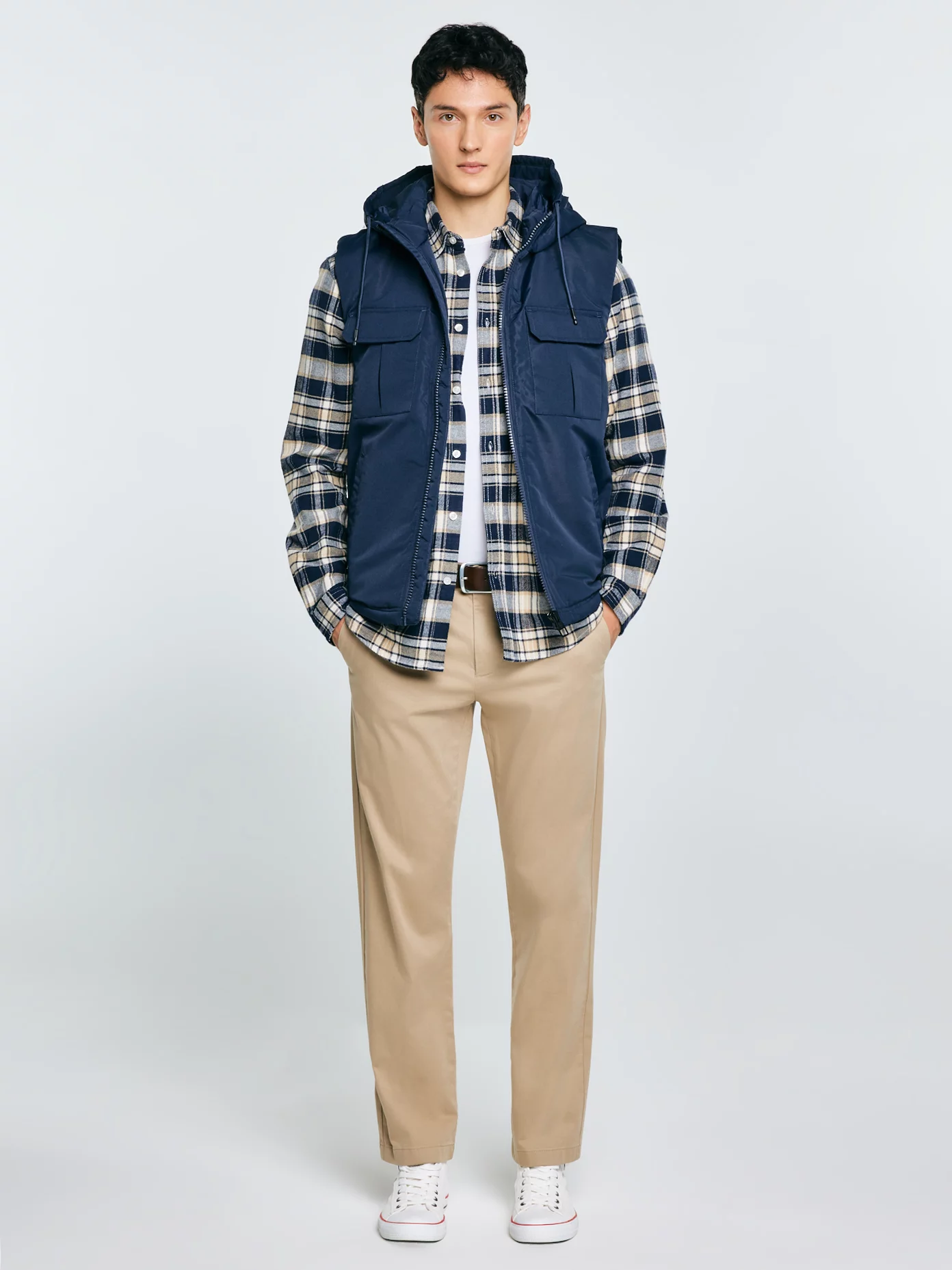 Kamizelka męska z kapturem granatowa Yves 403