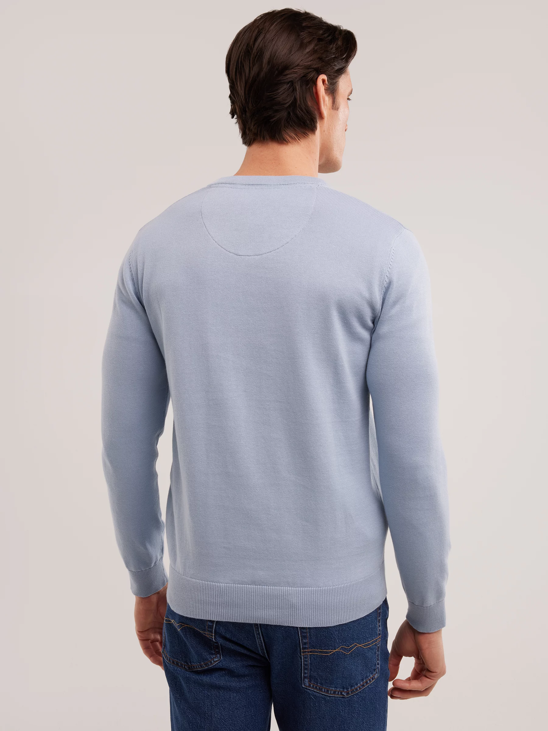 Sweter męski bawełniany z dekoltem v-neck niebieski Vassic 400