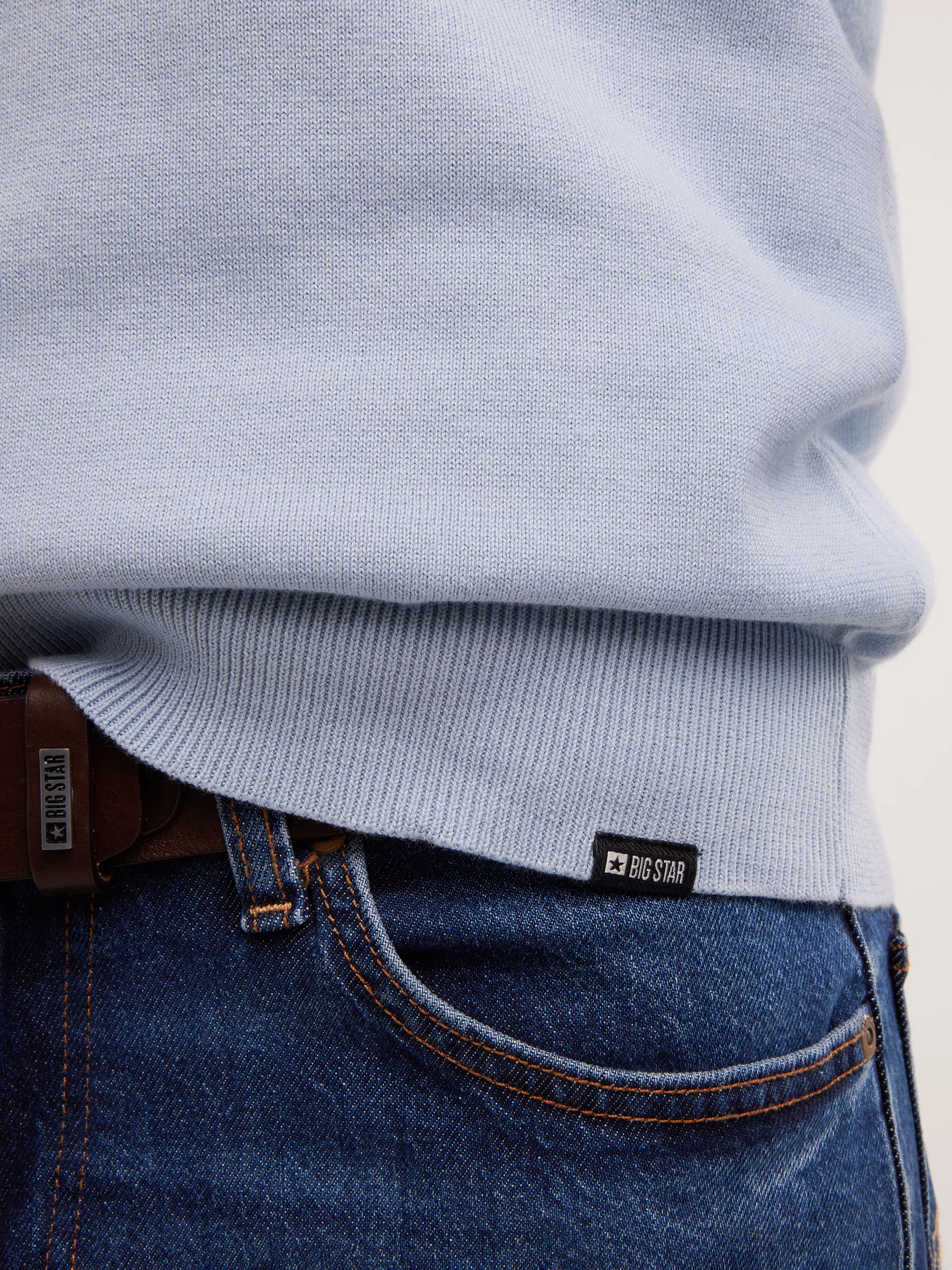 Sweter męski bawełniany z dekoltem v-neck niebieski Vassic 400