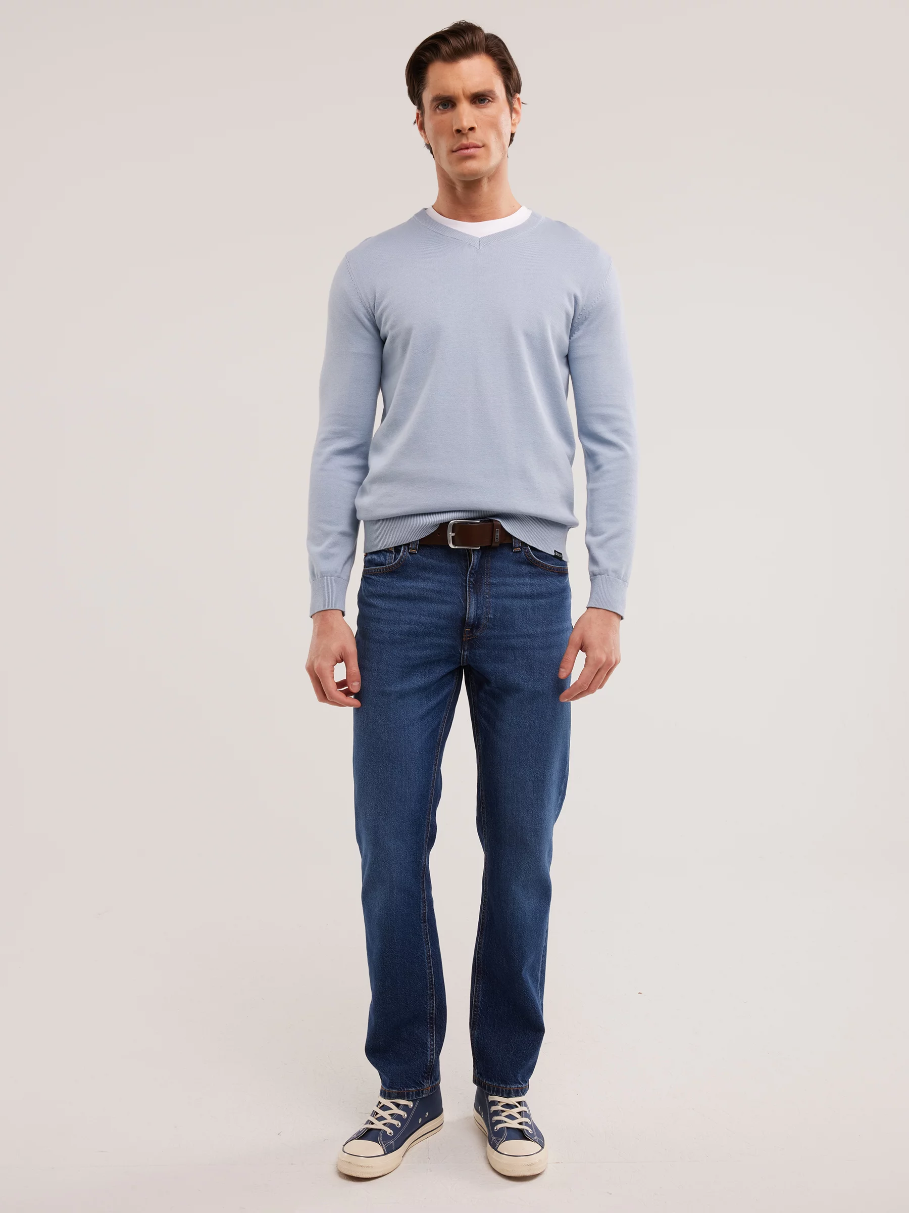 Sweter męski bawełniany z dekoltem v-neck niebieski Vassic 400