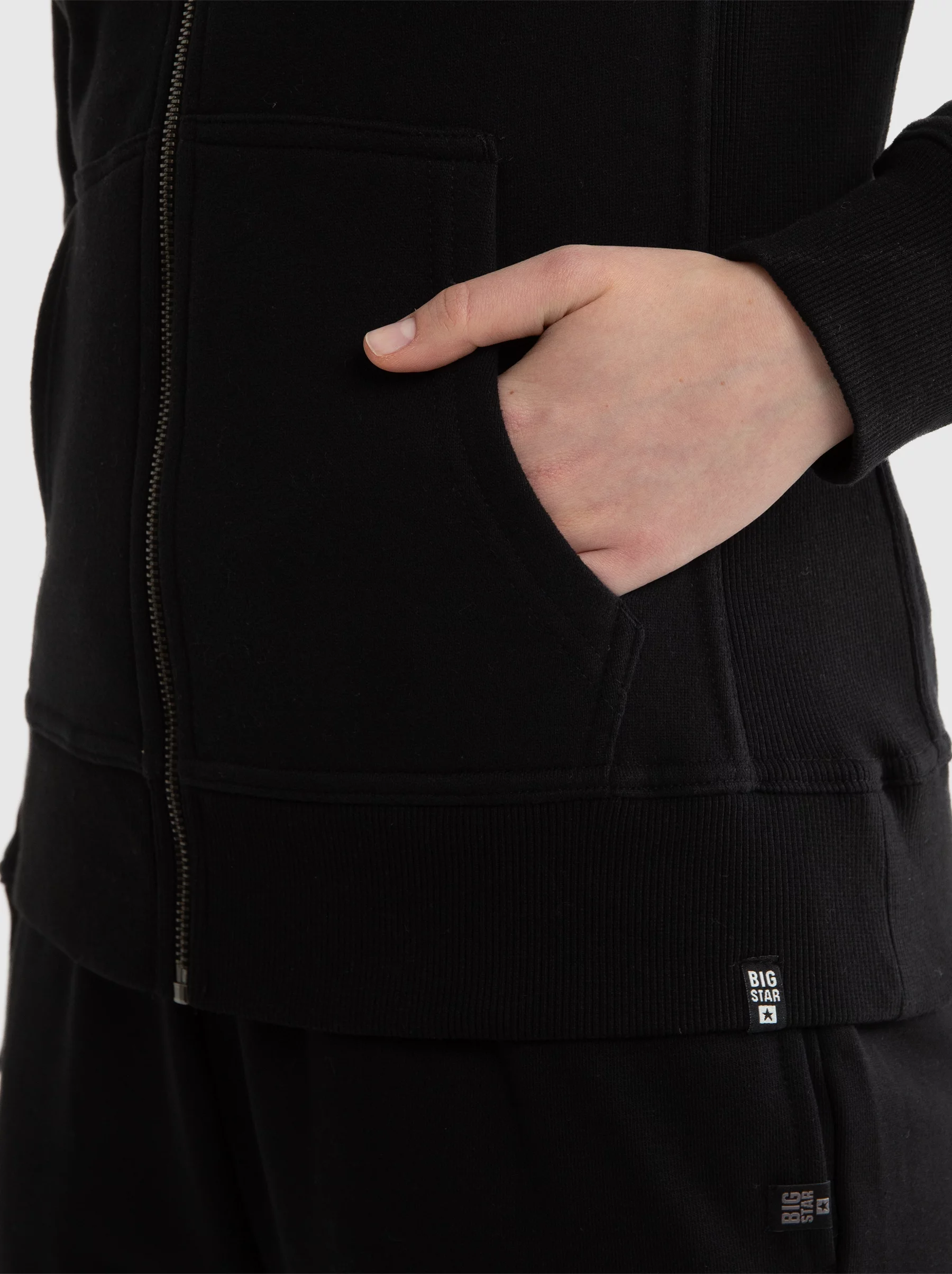 Bluza damska z kapturem czarna Laurisana 906