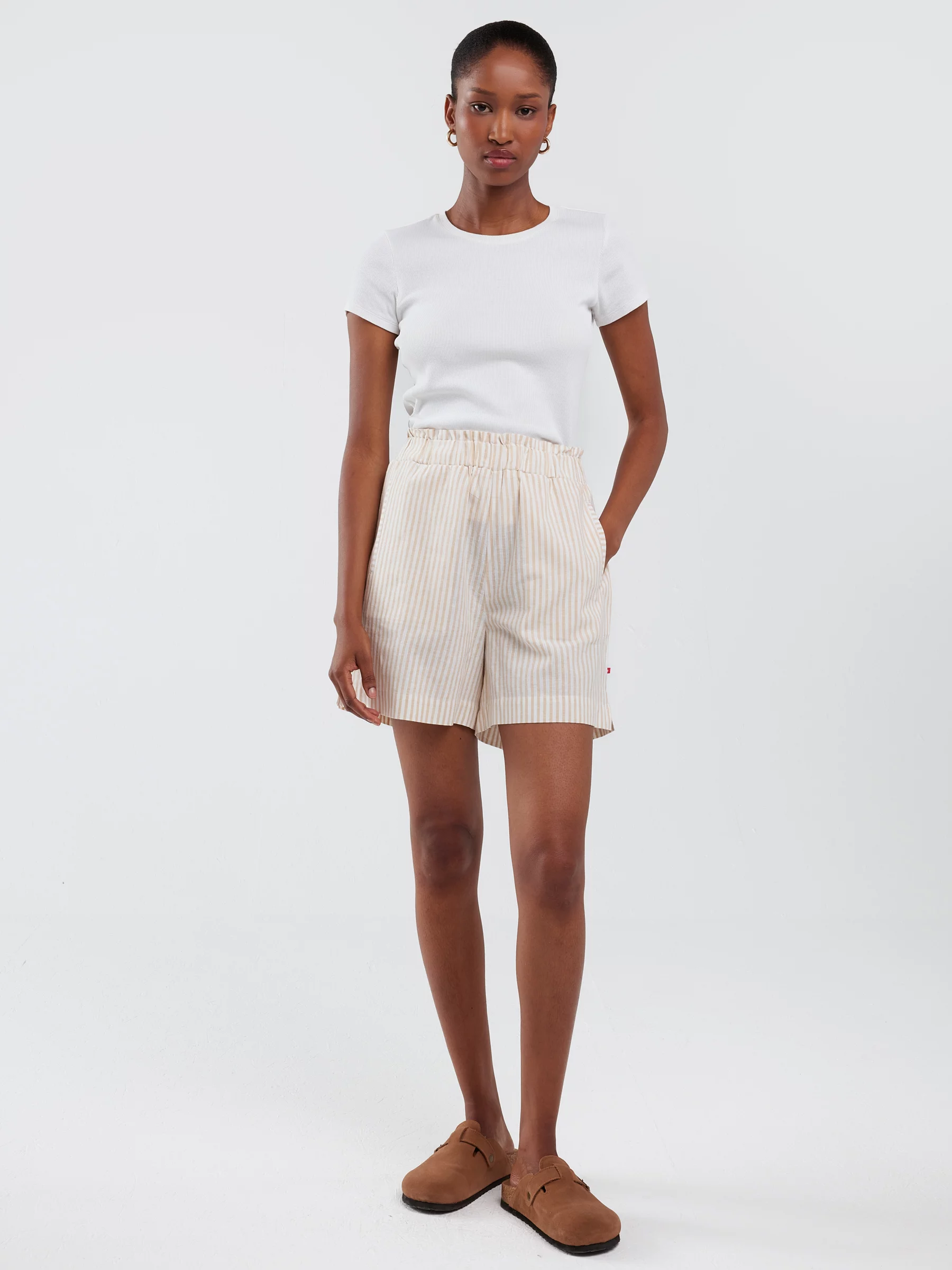 Szorty damskie lniane w prążek beżowe Endasi 805