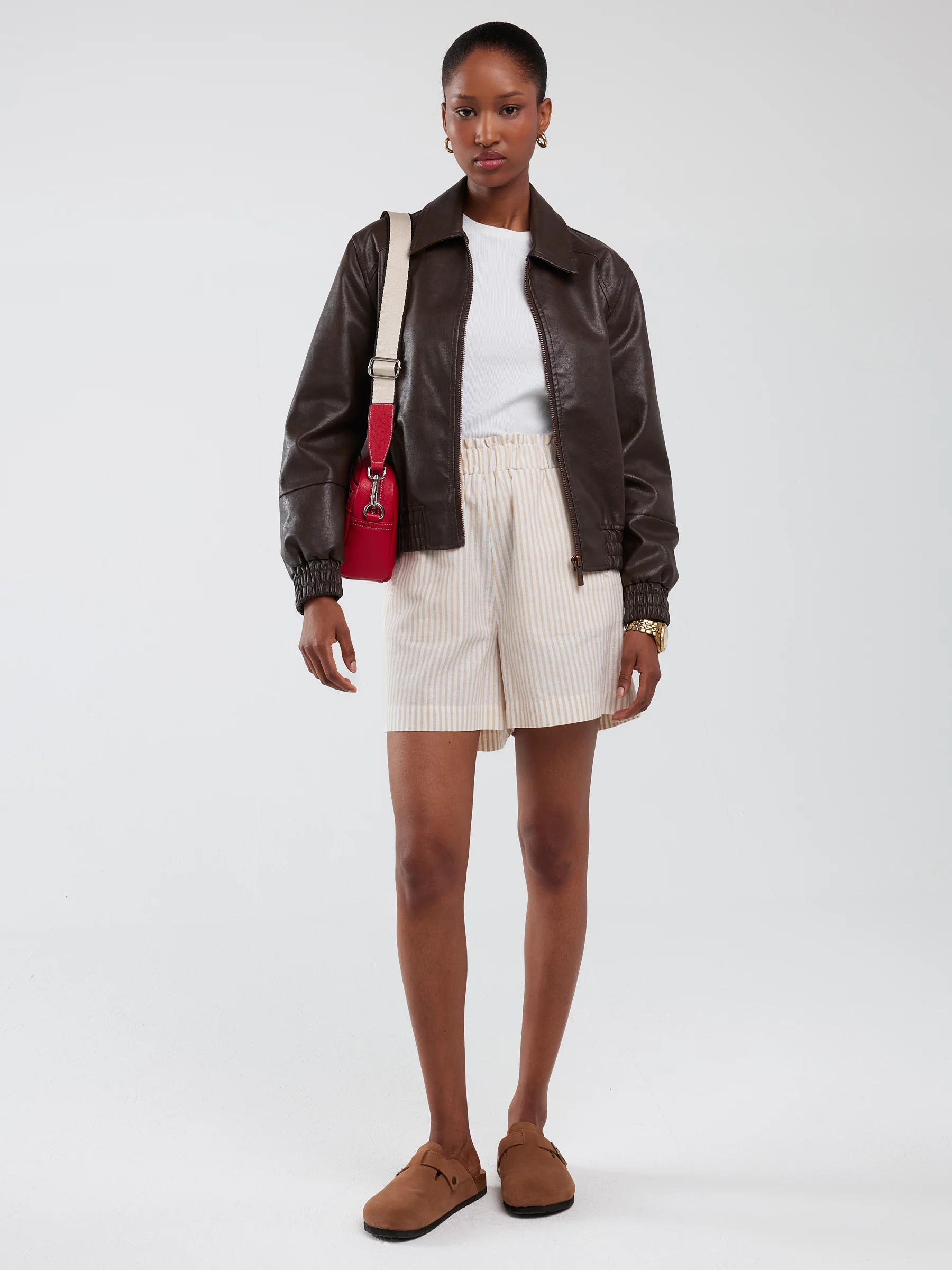 Szorty damskie lniane w prążek beżowe Endasi 805