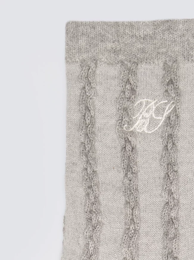 Skarpety damskie z wiskozą z warkoczowym splotem szare Brajda 902