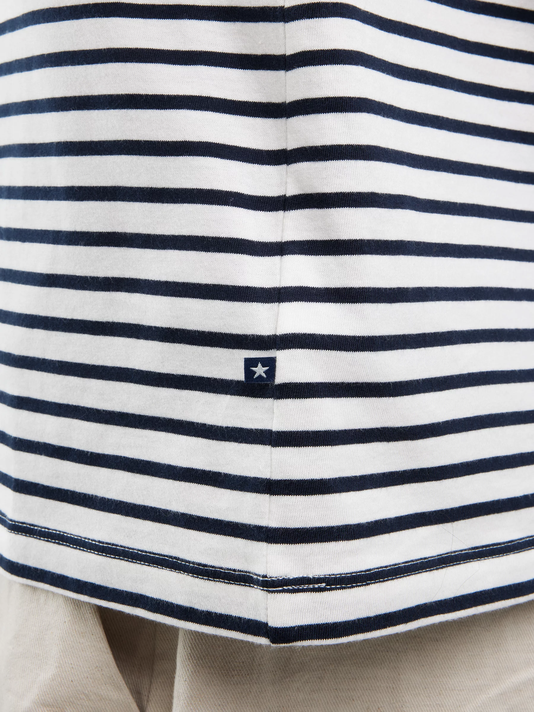 Koszulka damska w paski biało-granatowa Aleksa 403