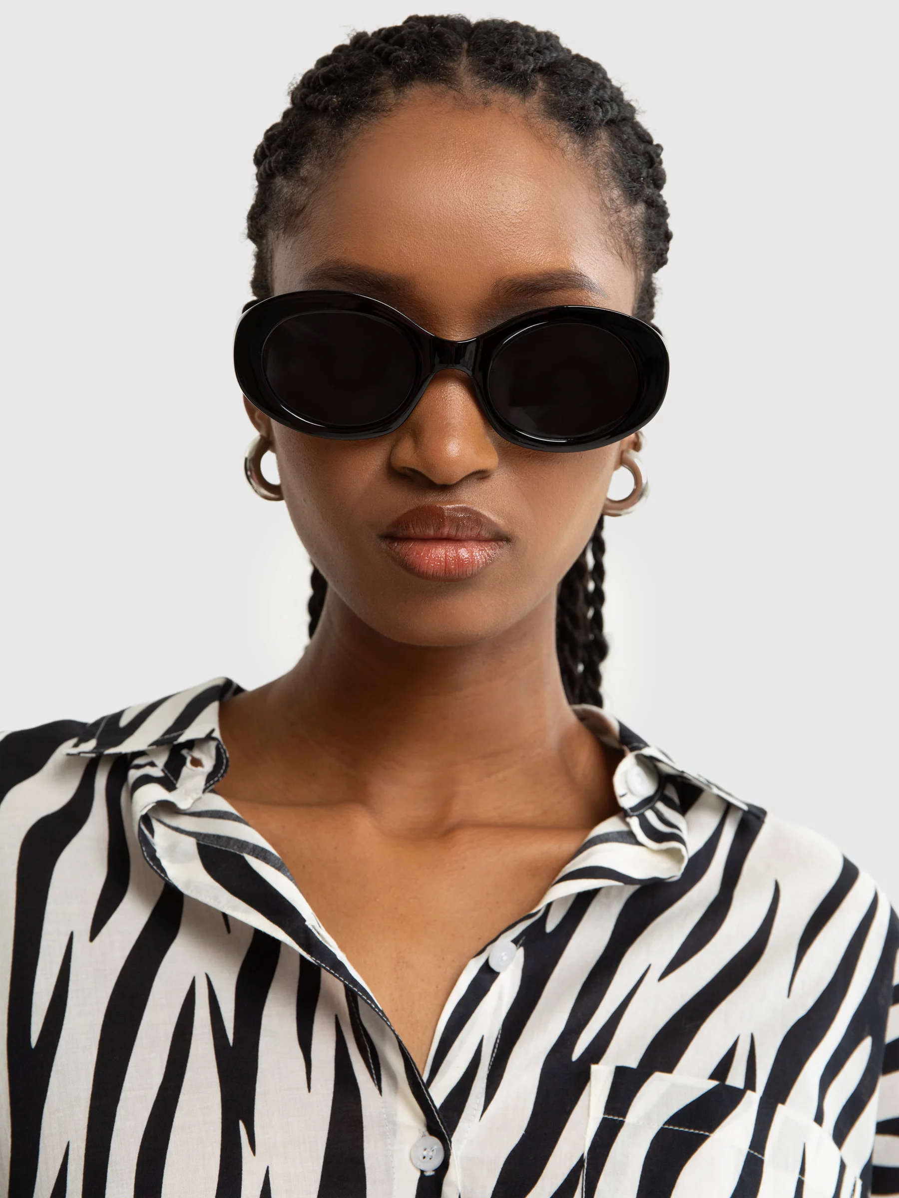 Okulary przeciwsłoneczne damskie czarne Kuni 906