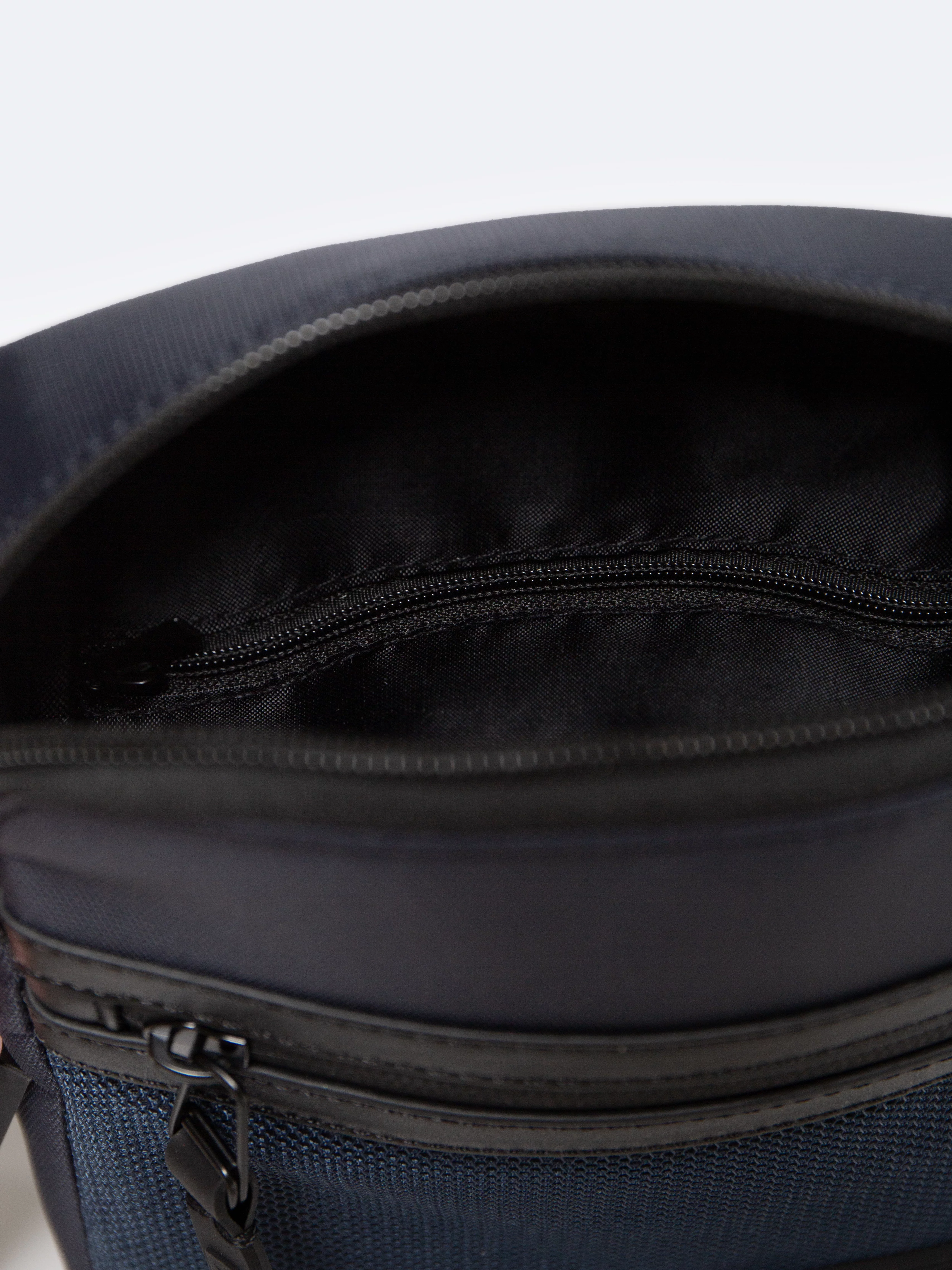 Torba męska typu crossbody granatowa Wotino 403